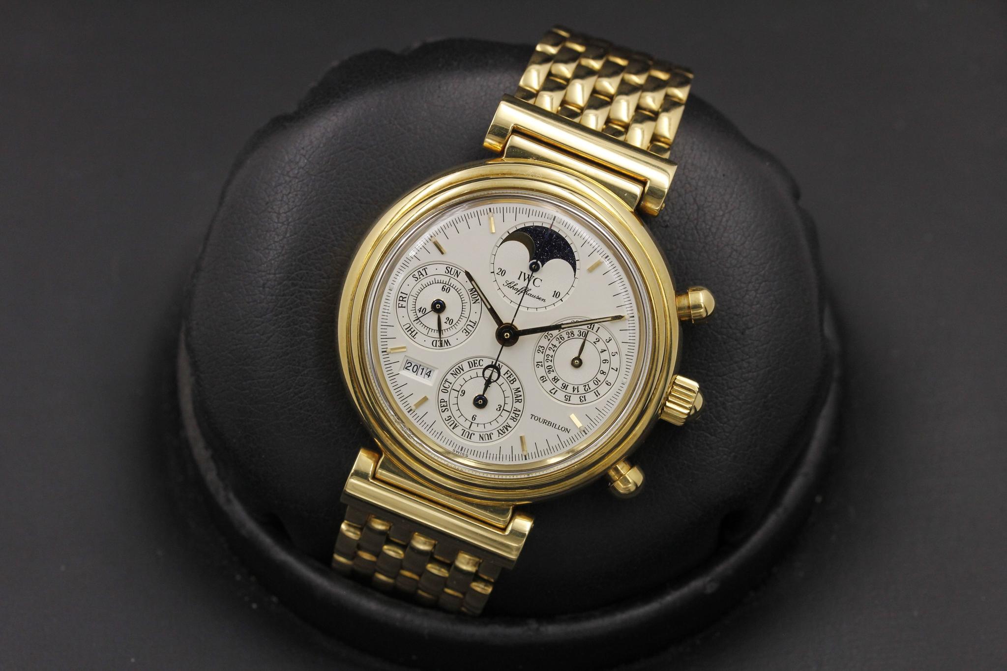 Watch Image 9