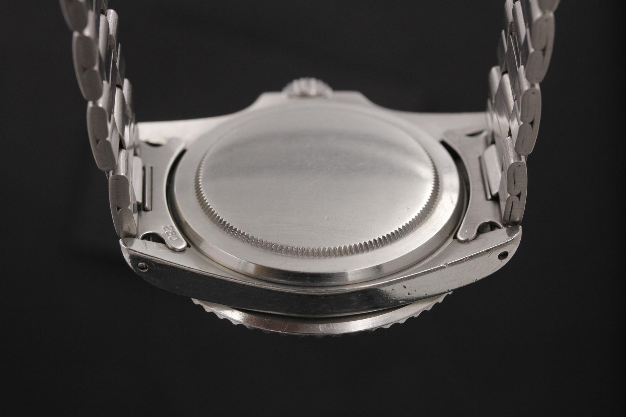 Watch Image 7