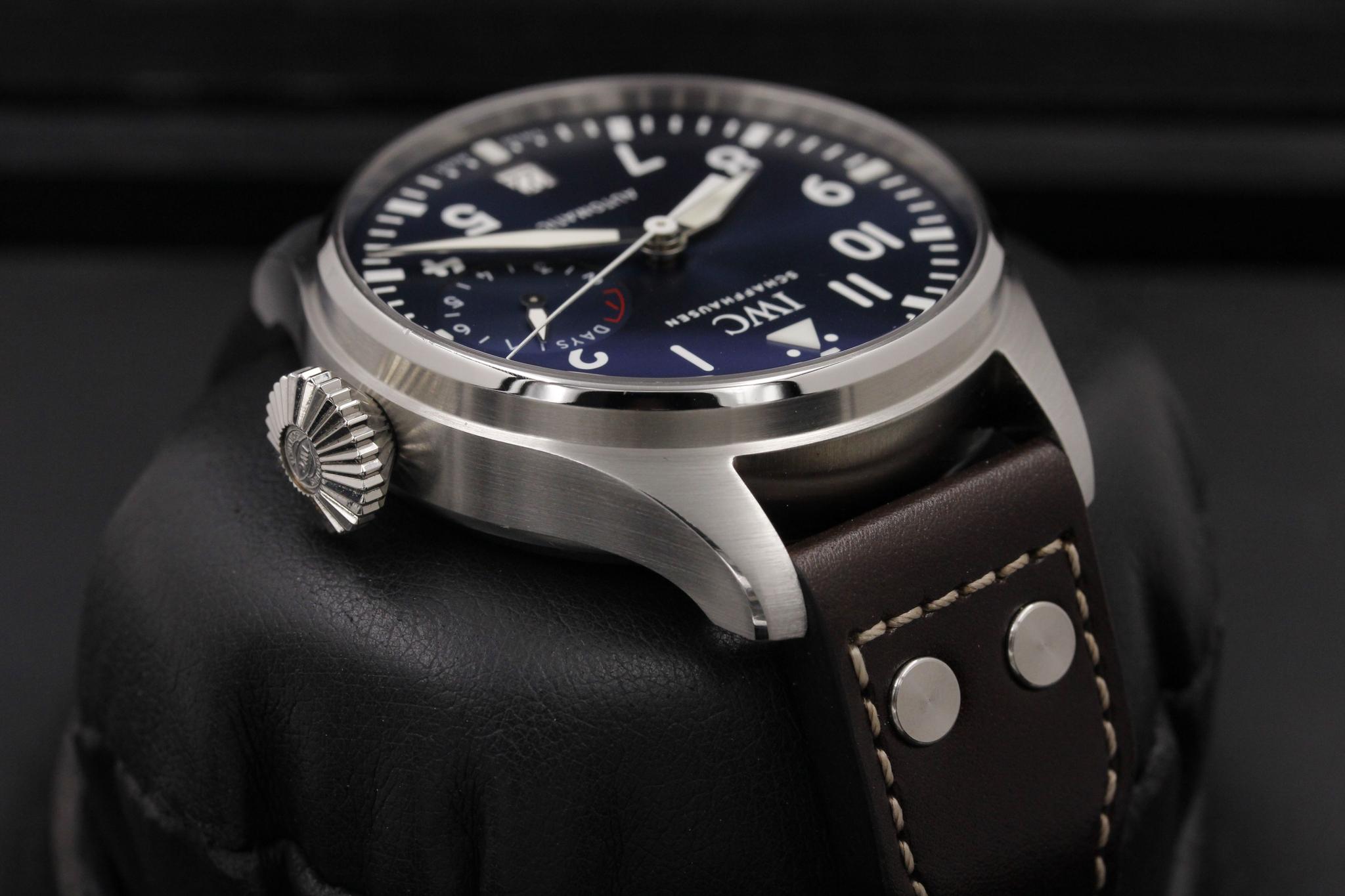 Watch Image 4