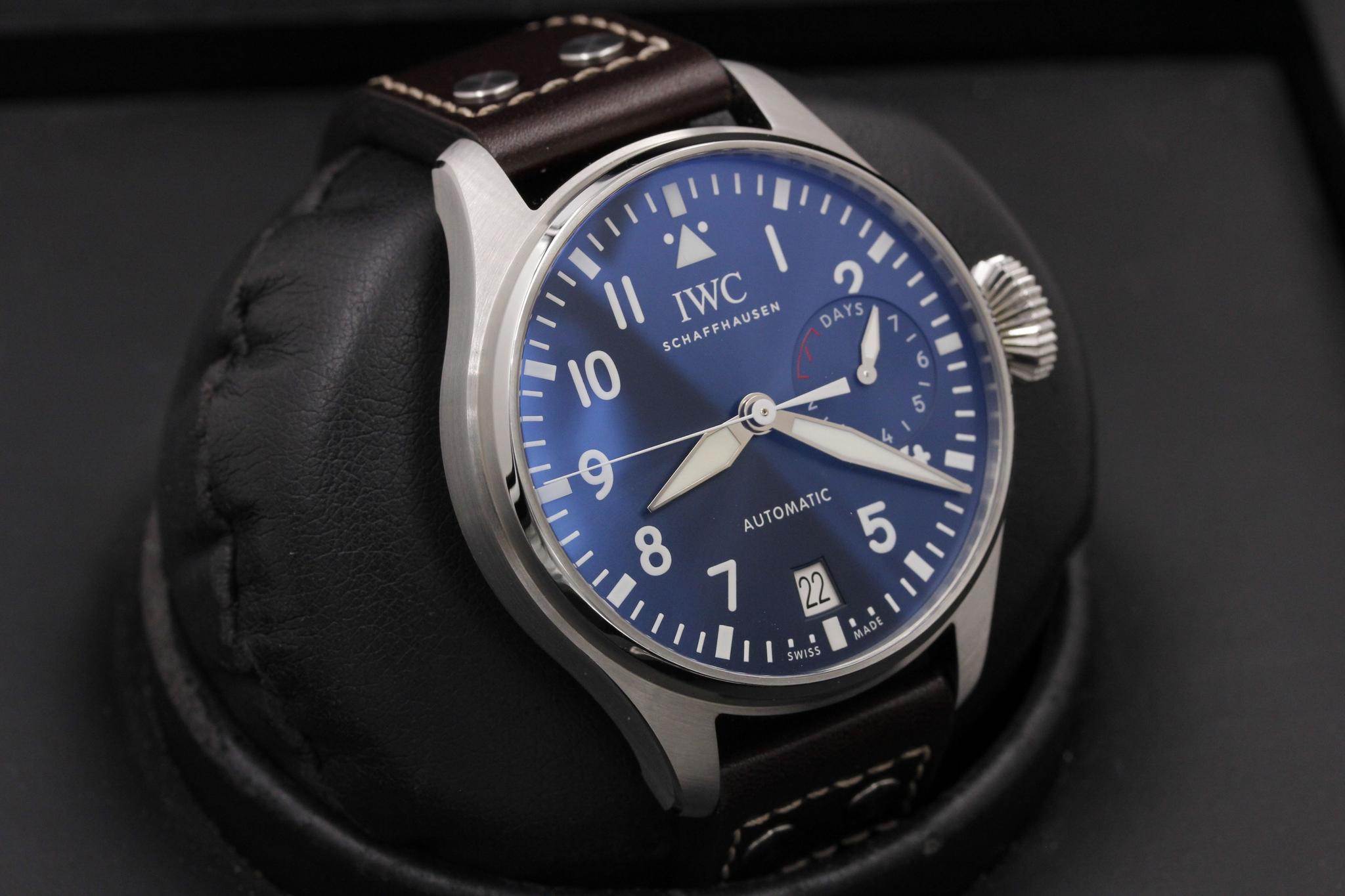 Watch Image 10