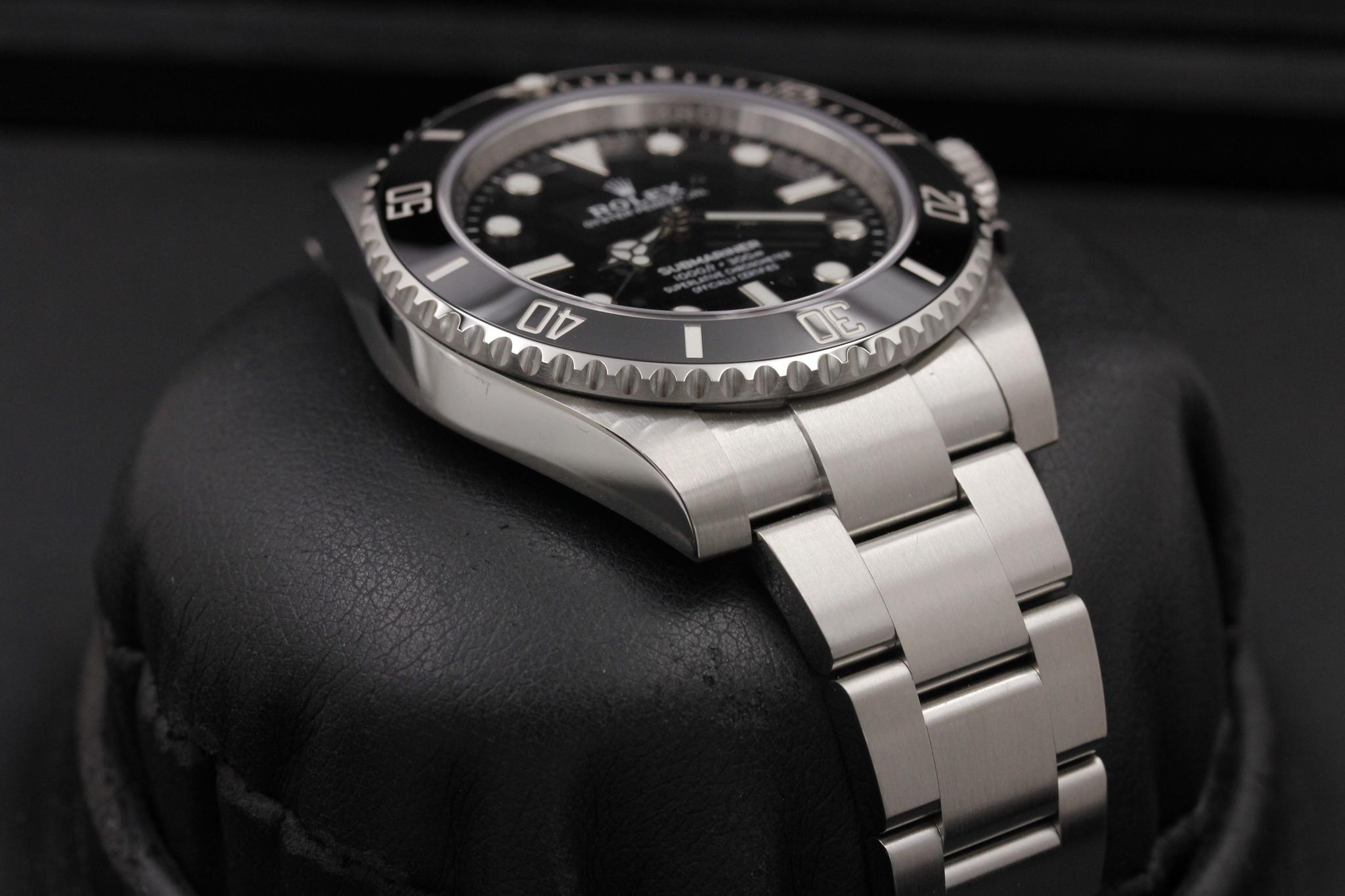 Watch Image 6