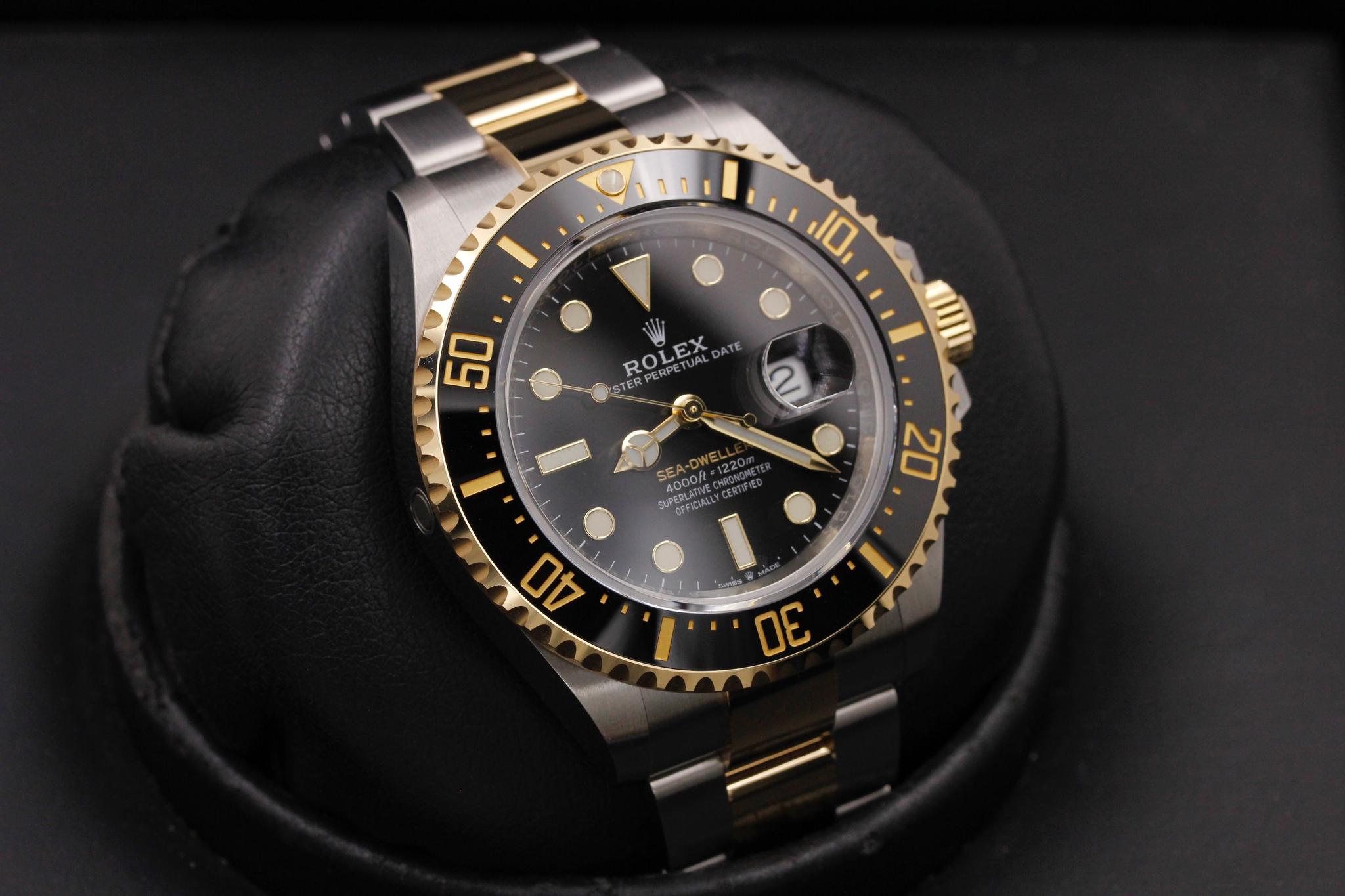 Watch Image 10