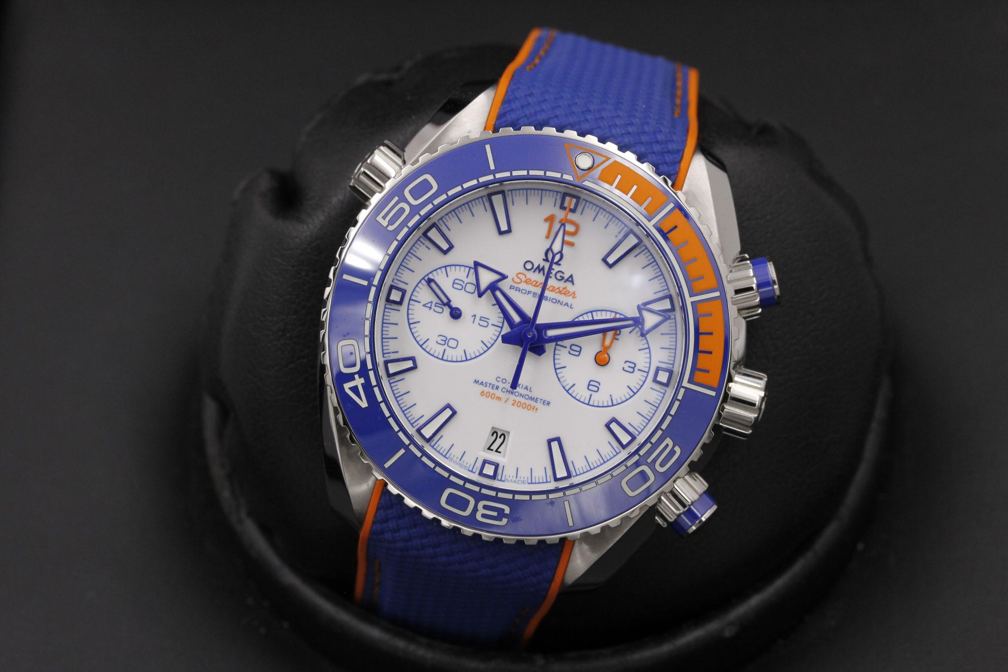 Watch Image 9