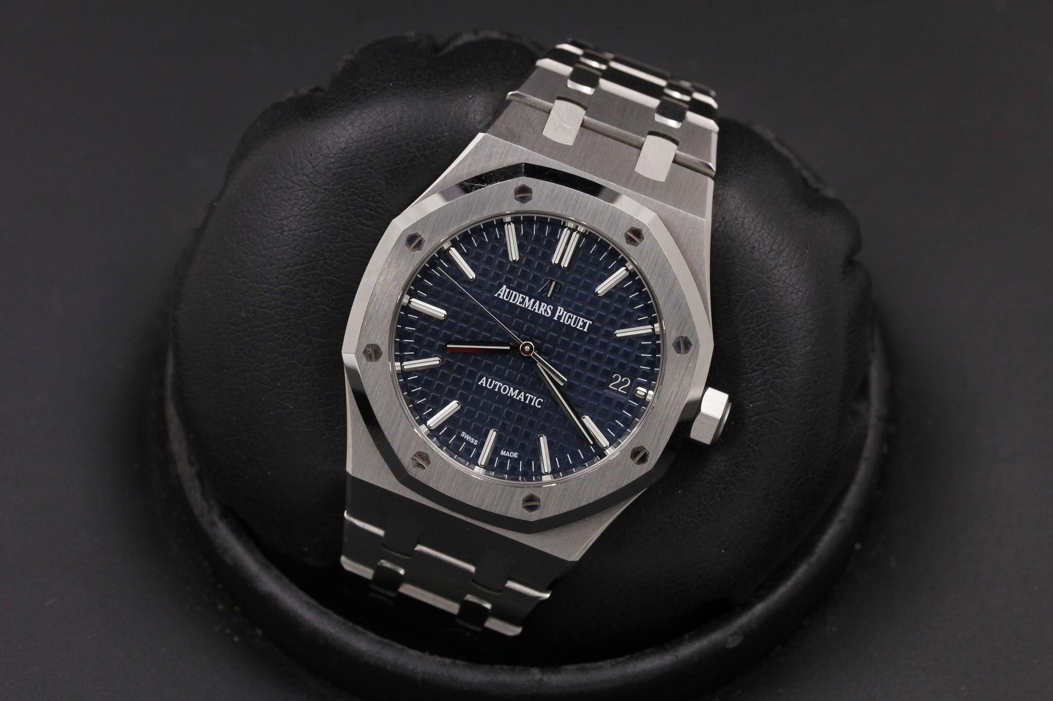 Watch Image 9