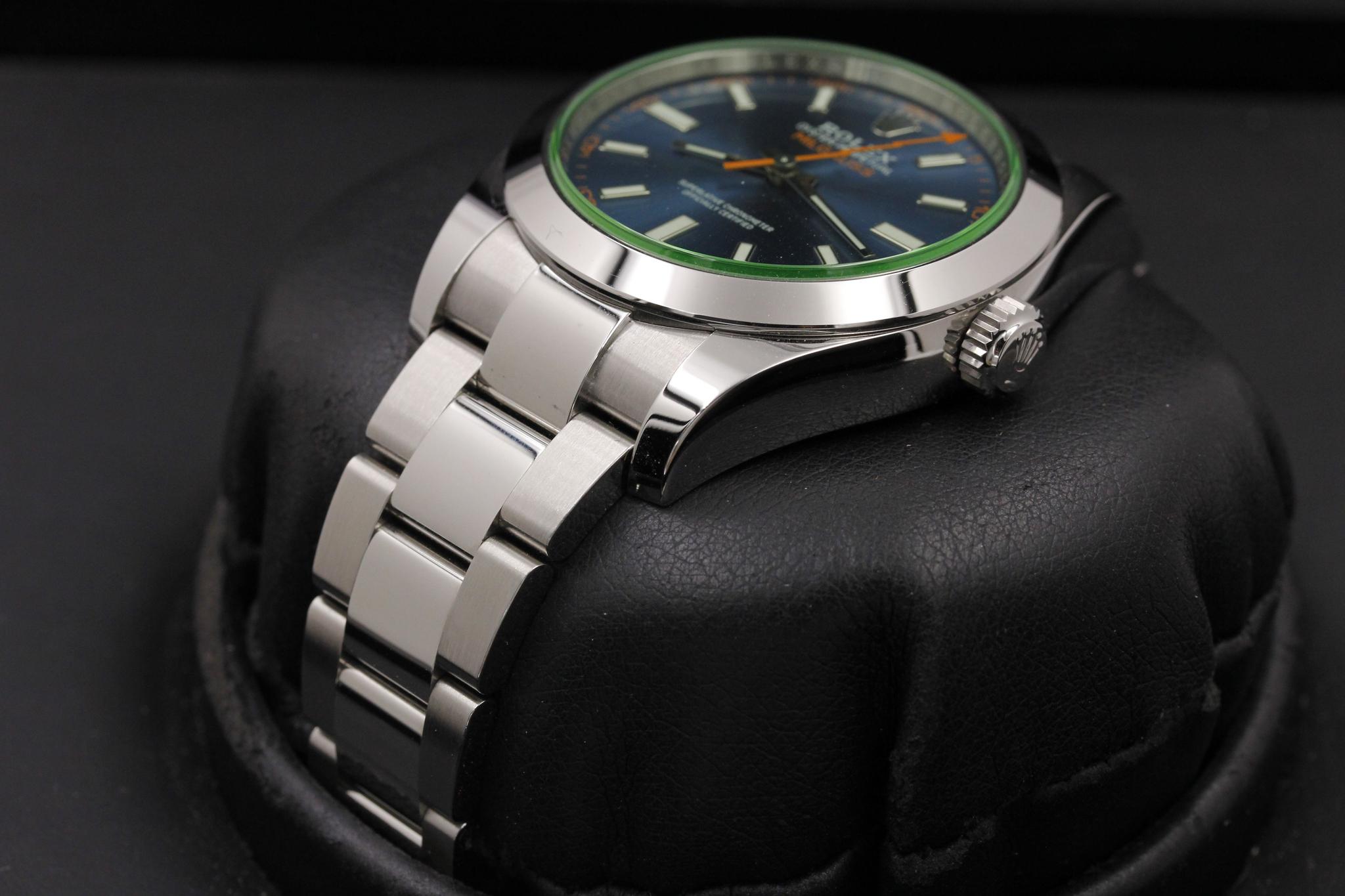 Watch Image 2