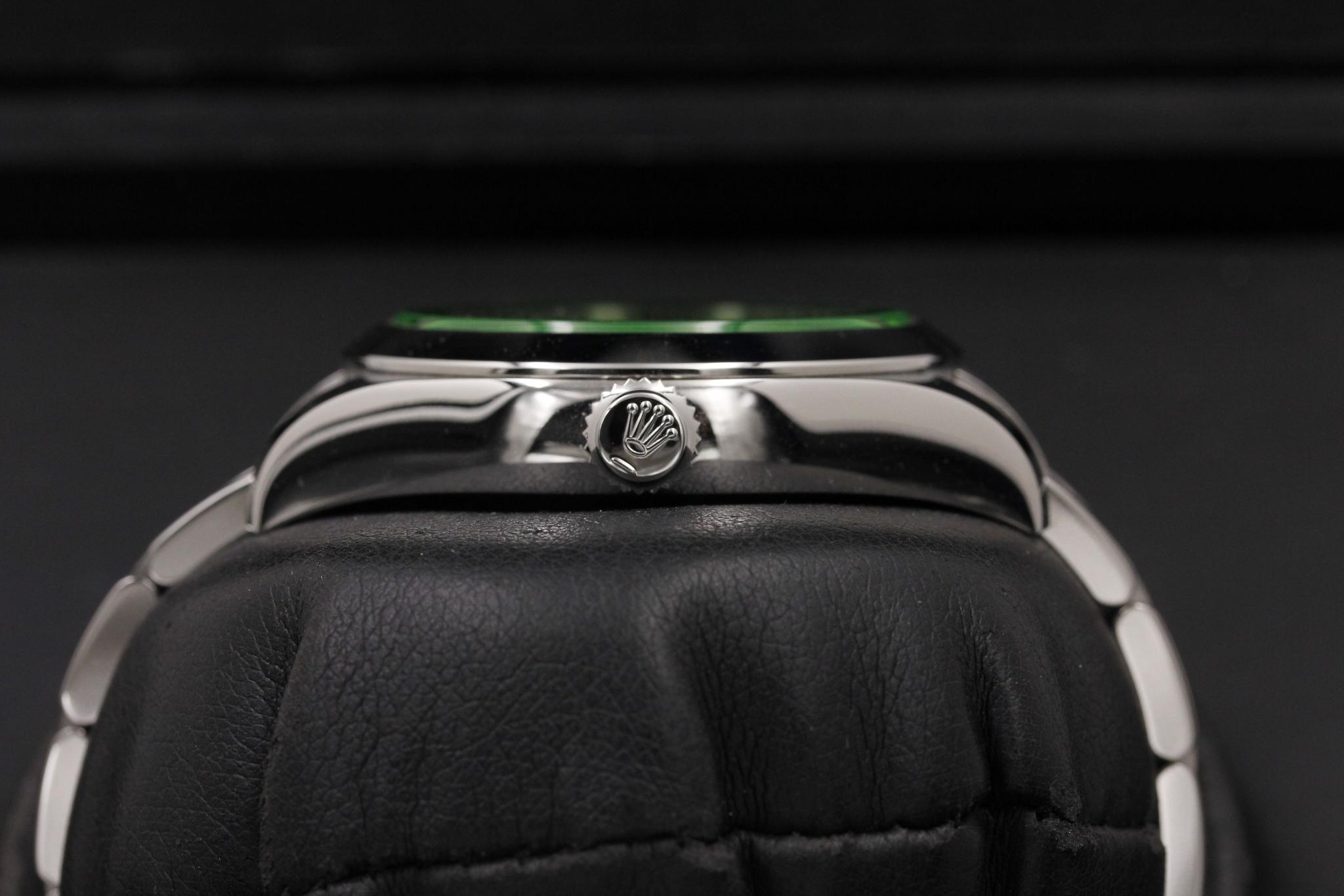 Watch Image 3