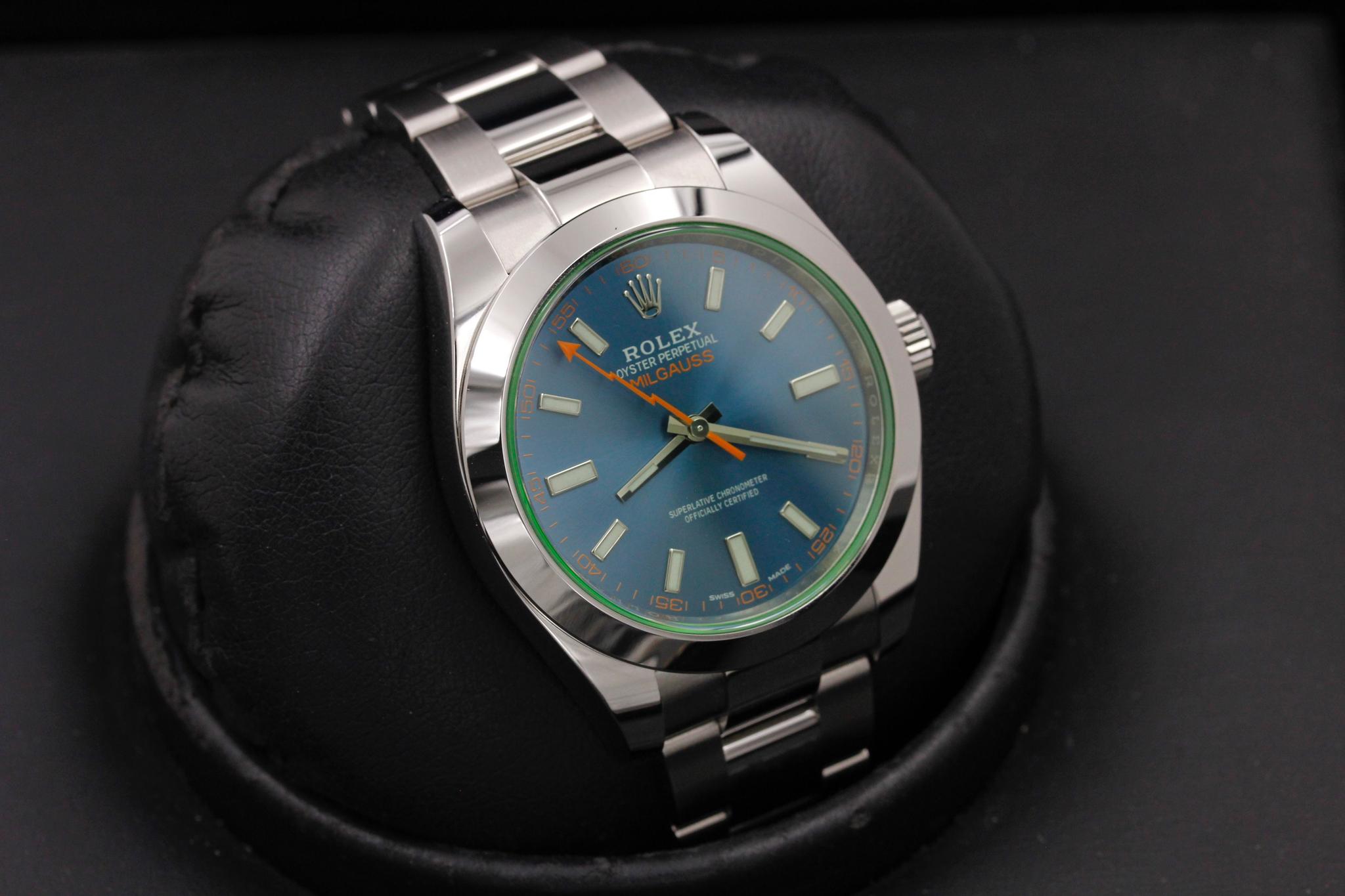 Watch Image 10