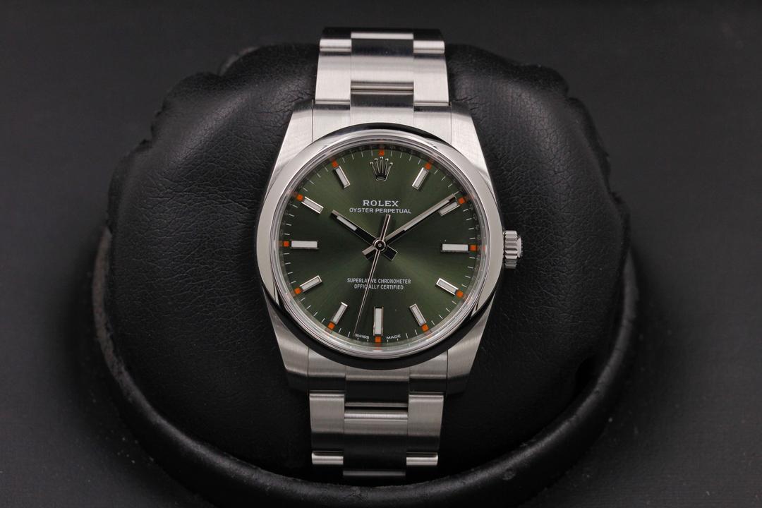 Rolex Oyster Perpetual 114200