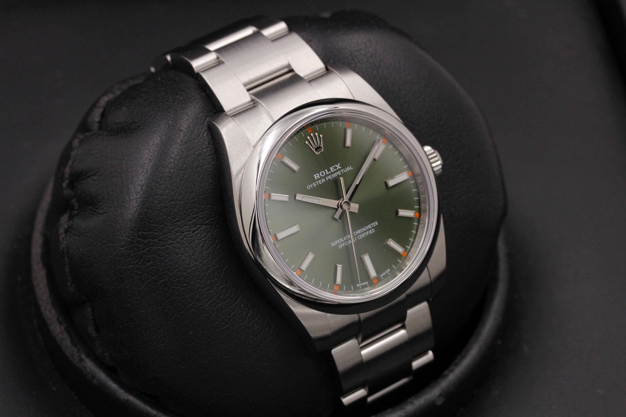Watch Image 8