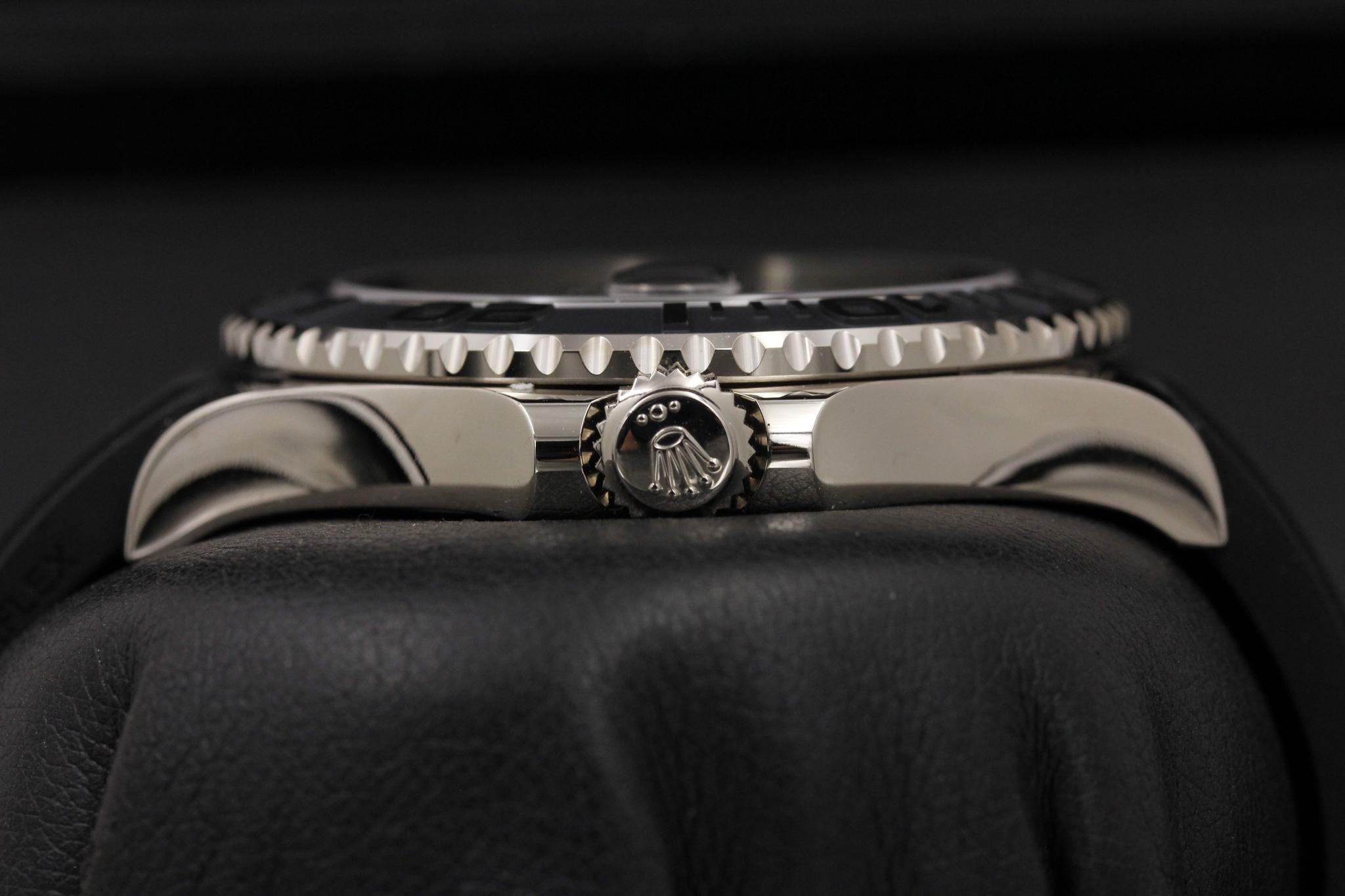 Watch Image 3