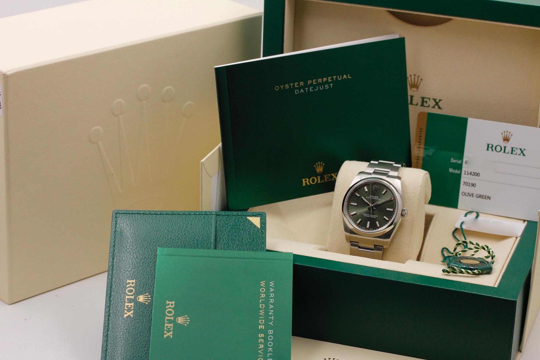 Watch Image 9