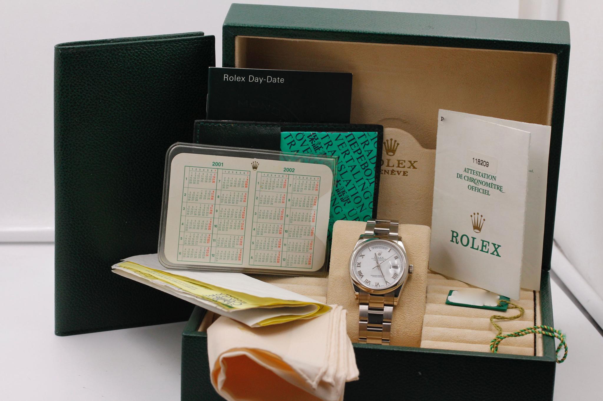 Watch Image 12