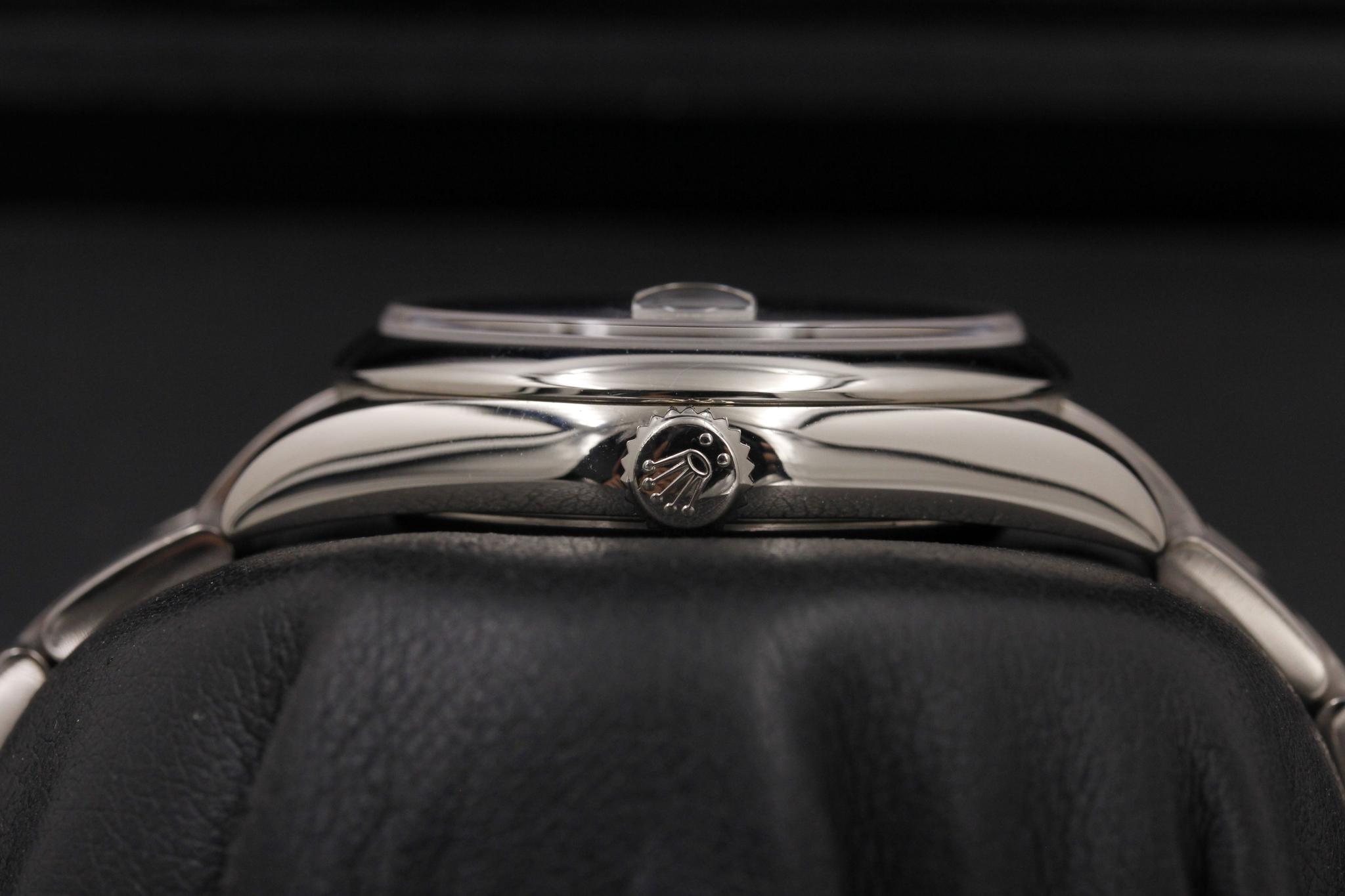 Watch Image 3