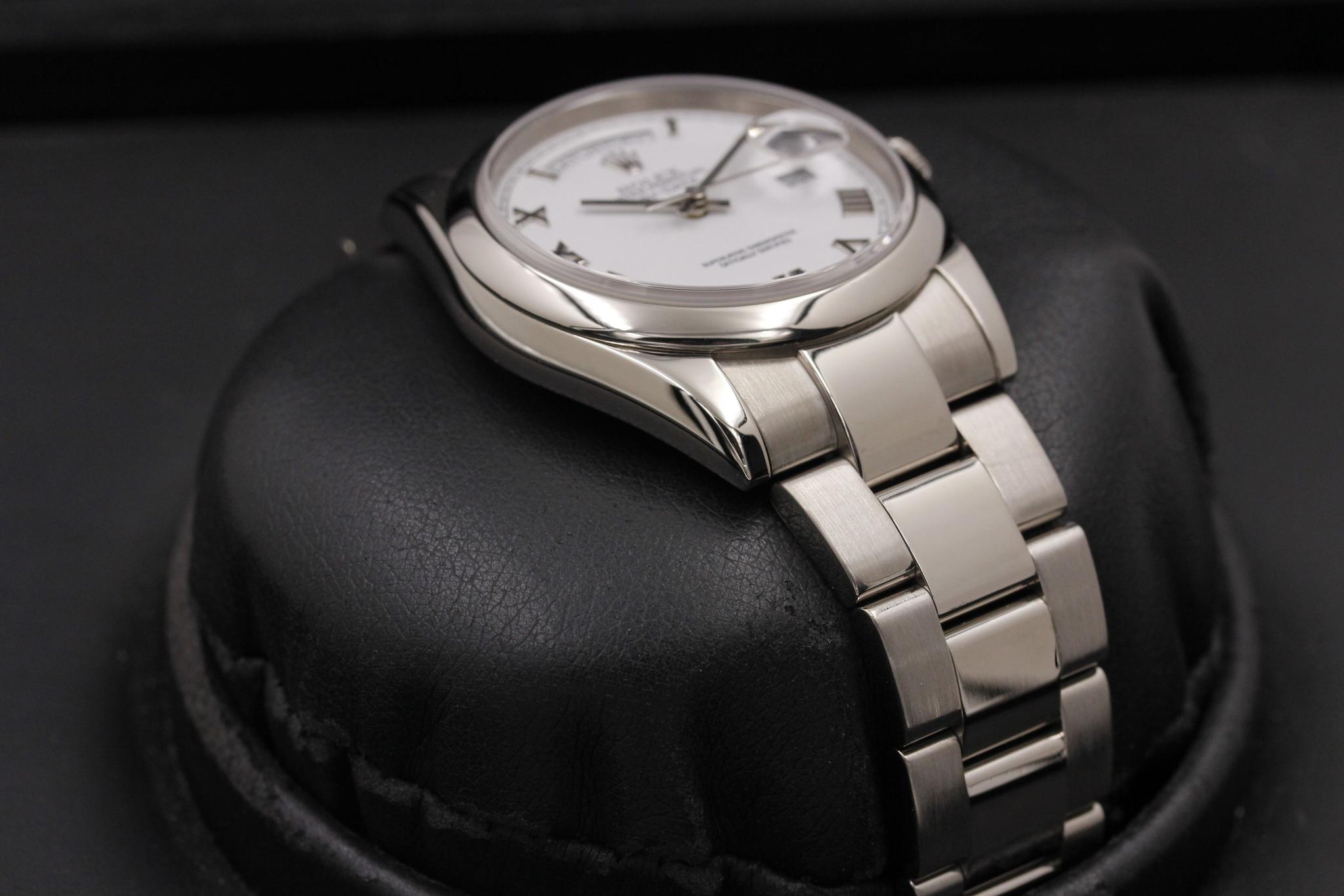 Watch Image 6