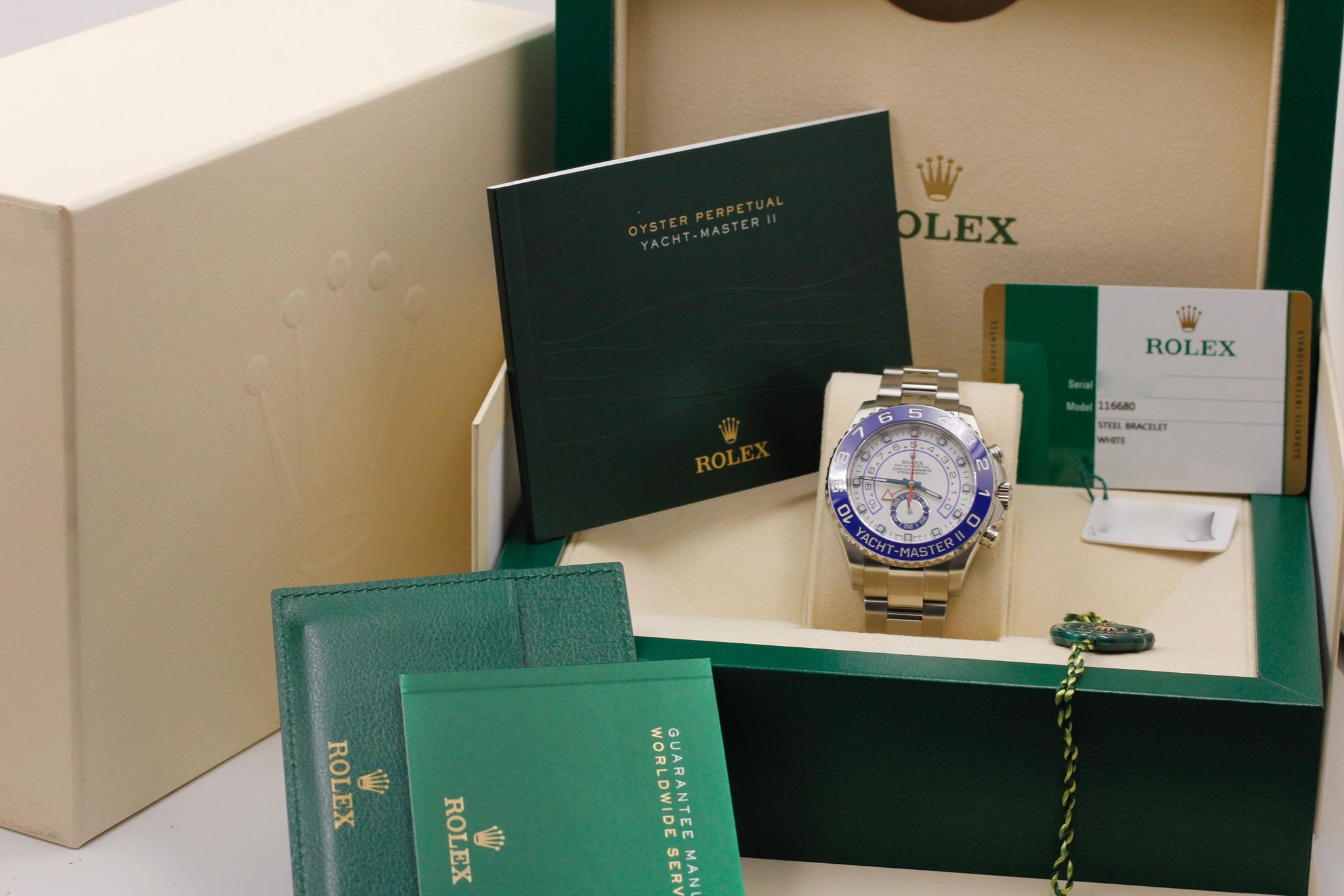 Watch Image 11