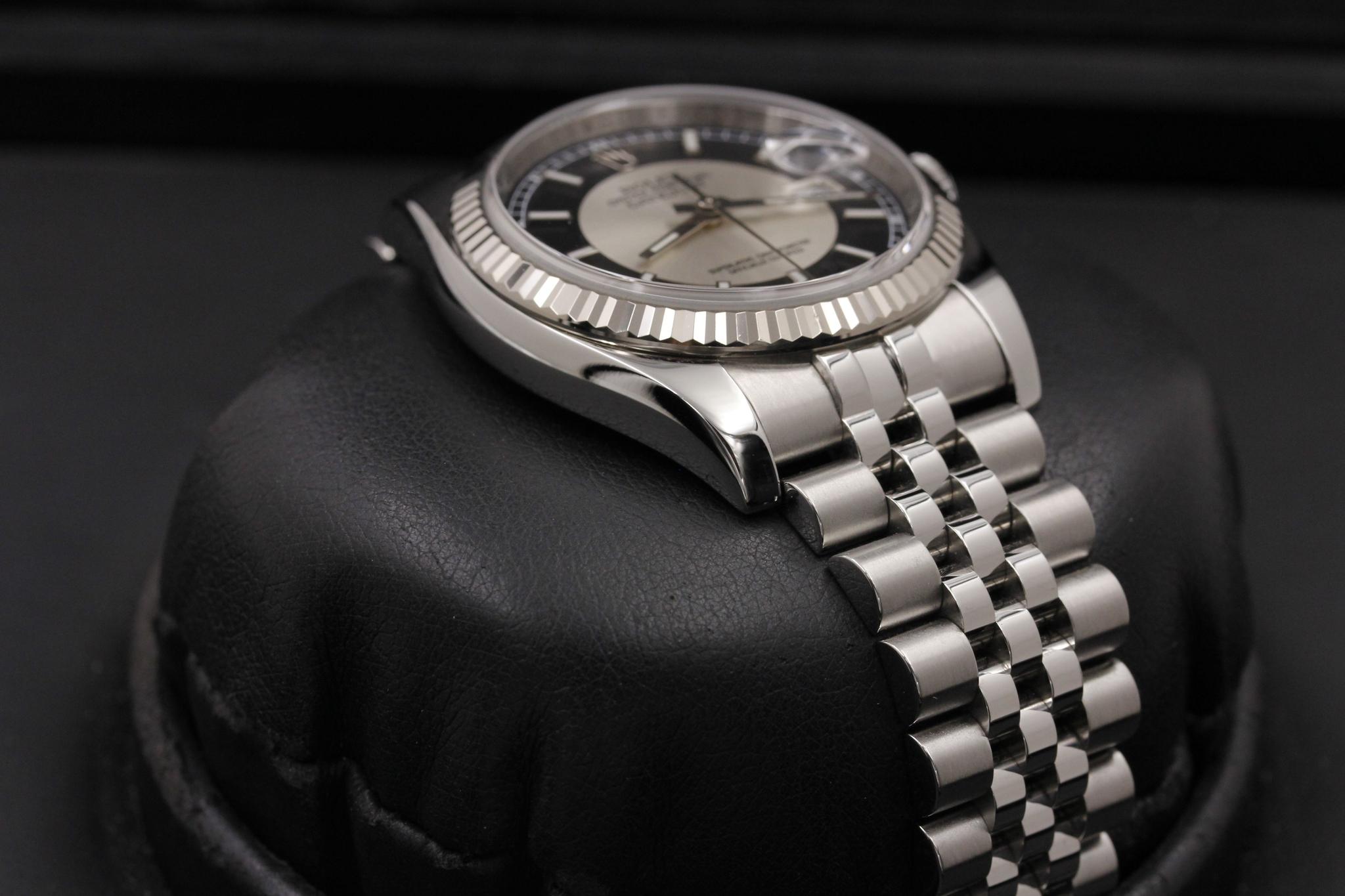 Watch Image 6