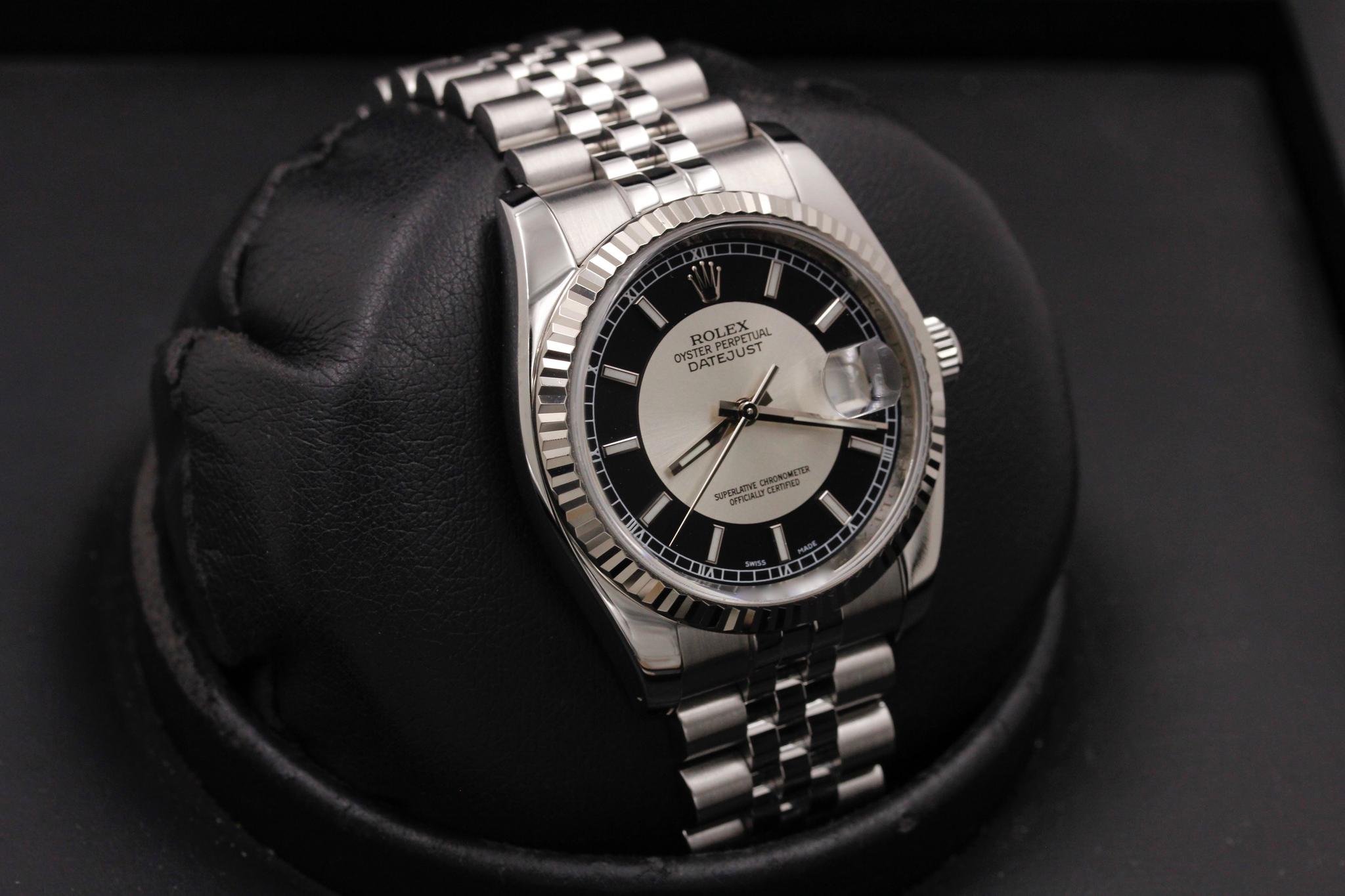 Watch Image 11