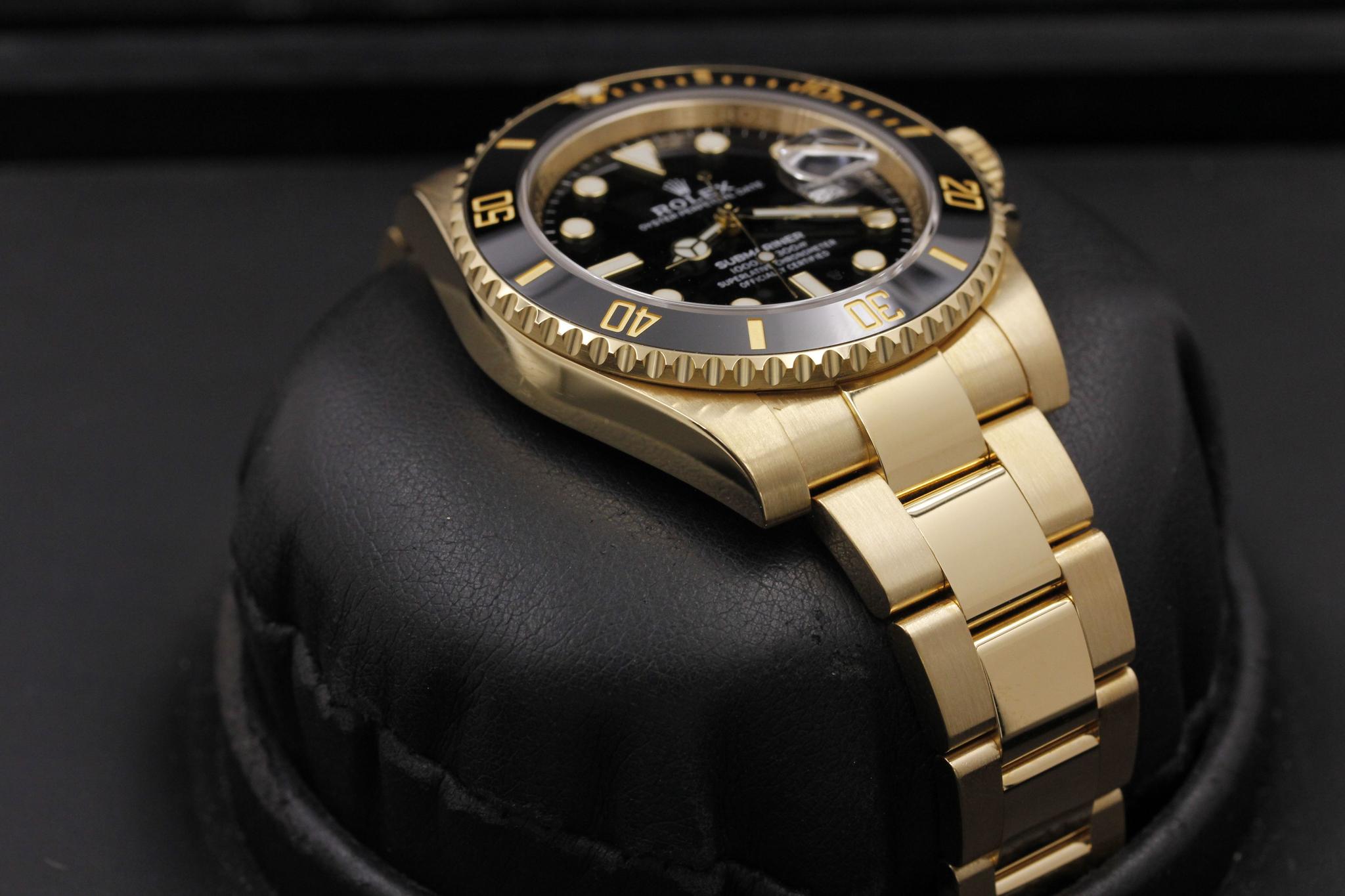 Watch Image 6