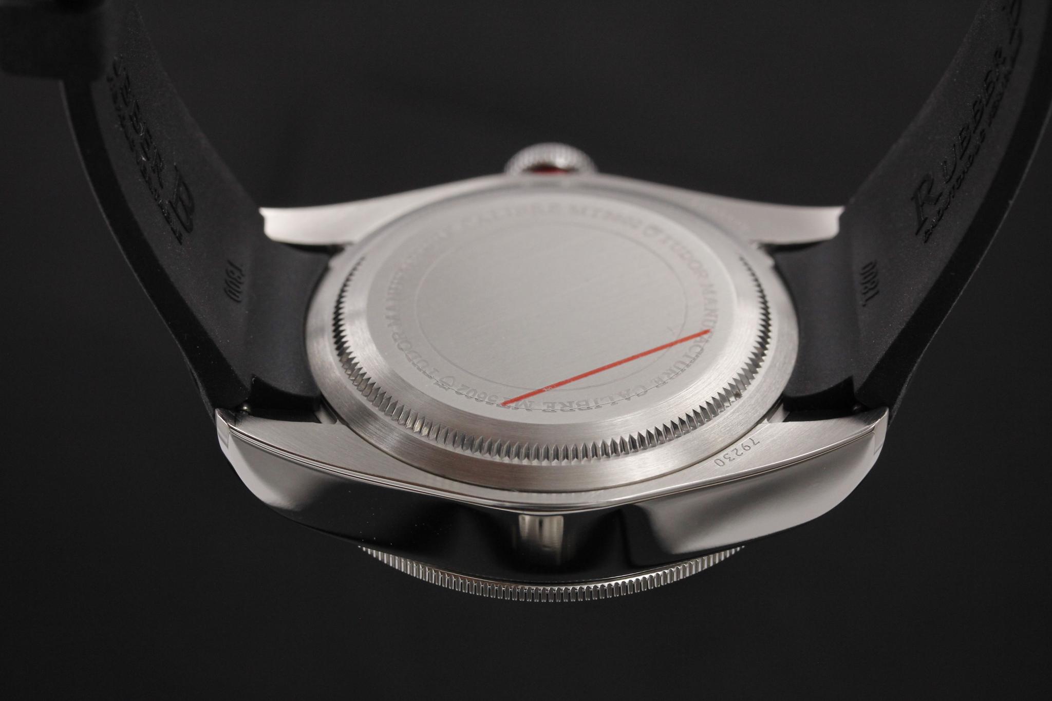Watch Image 7