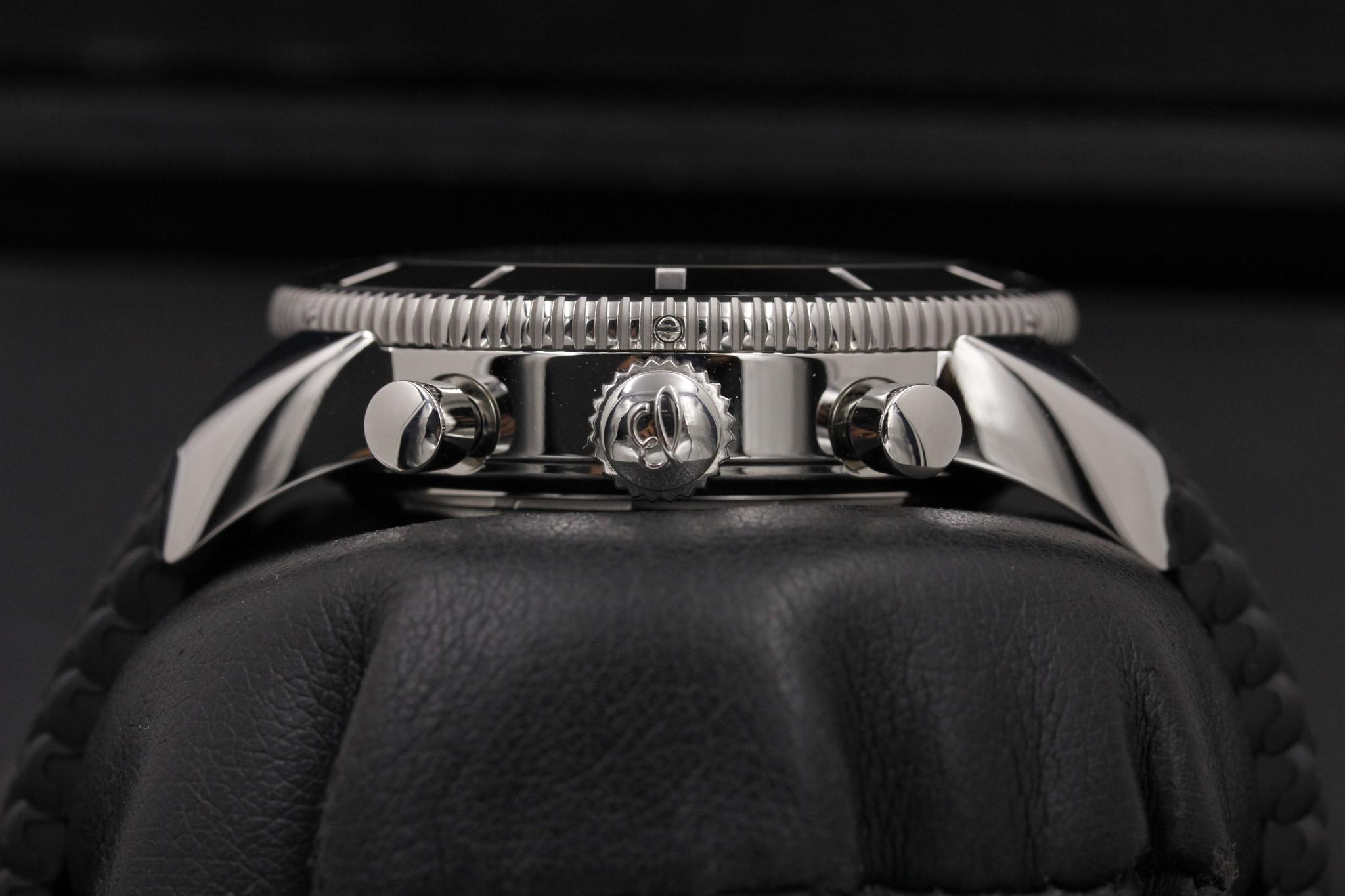 Watch Image 3