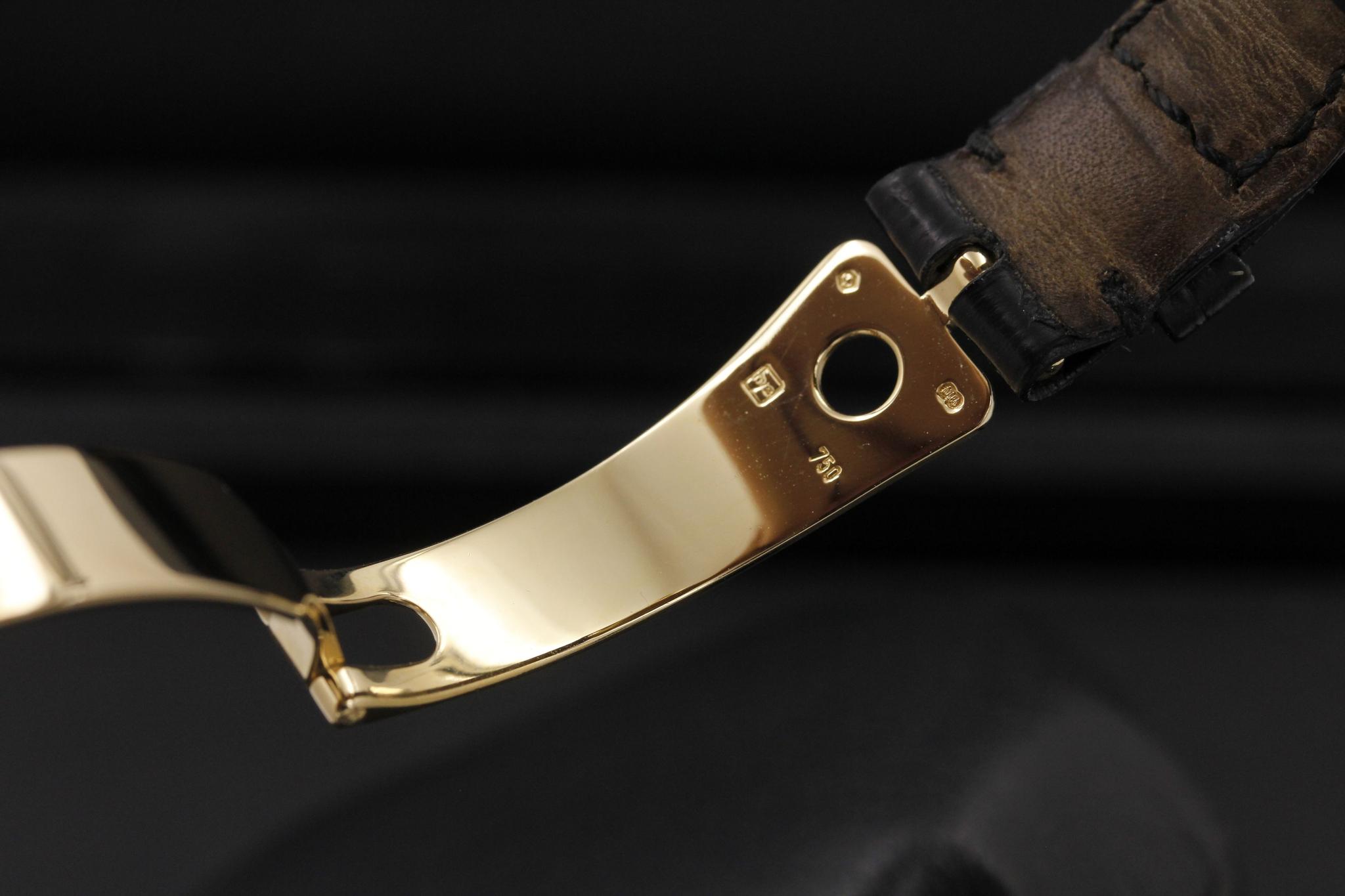 Watch Image 8