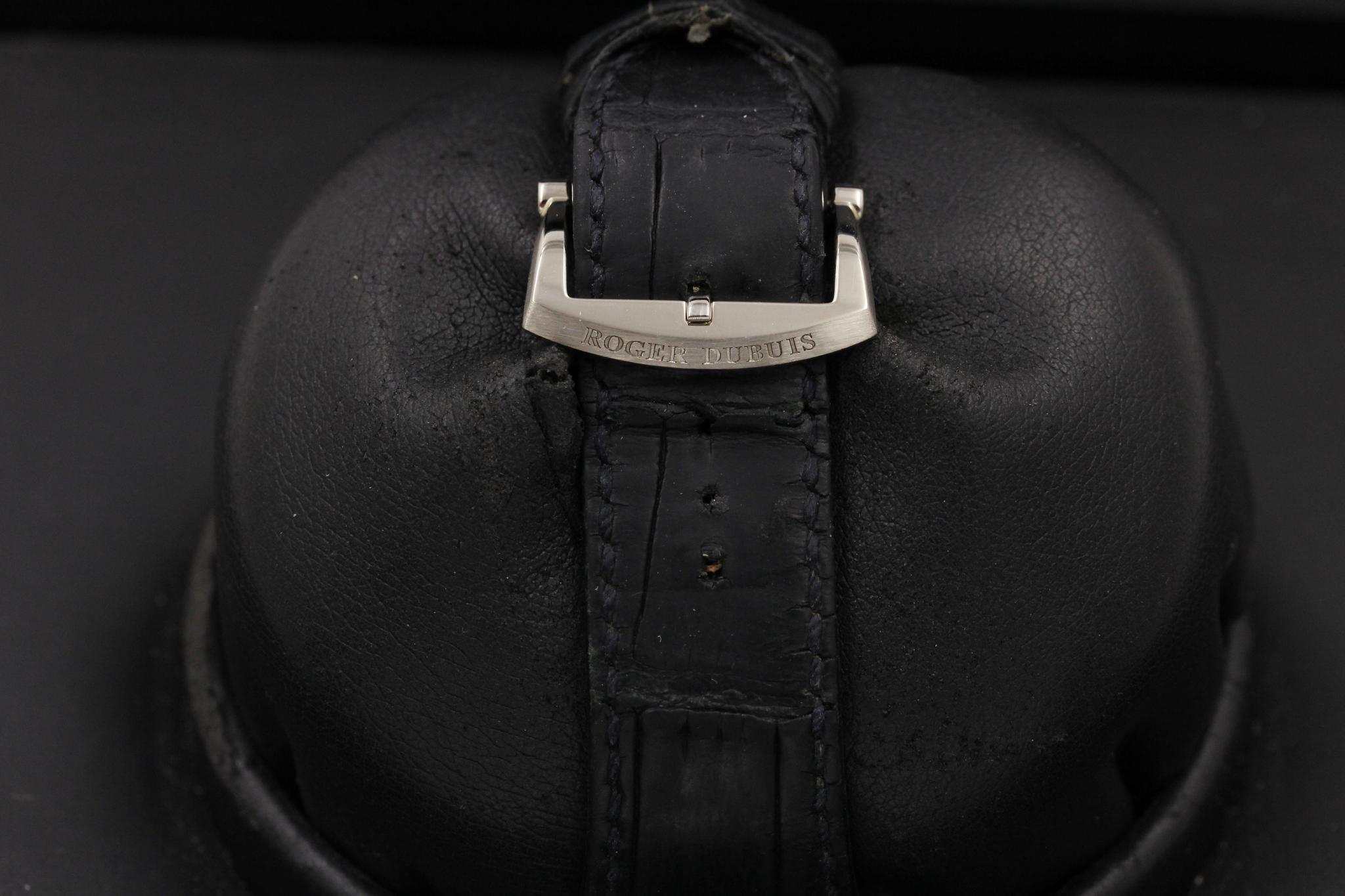 Watch Image 8