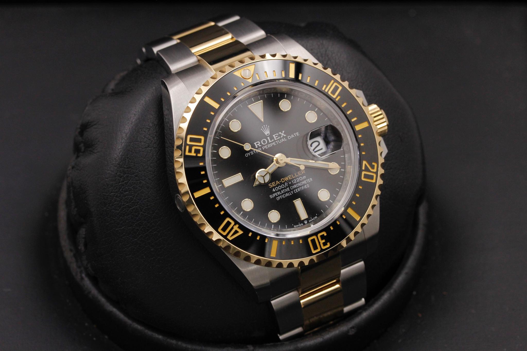 Watch Image 10