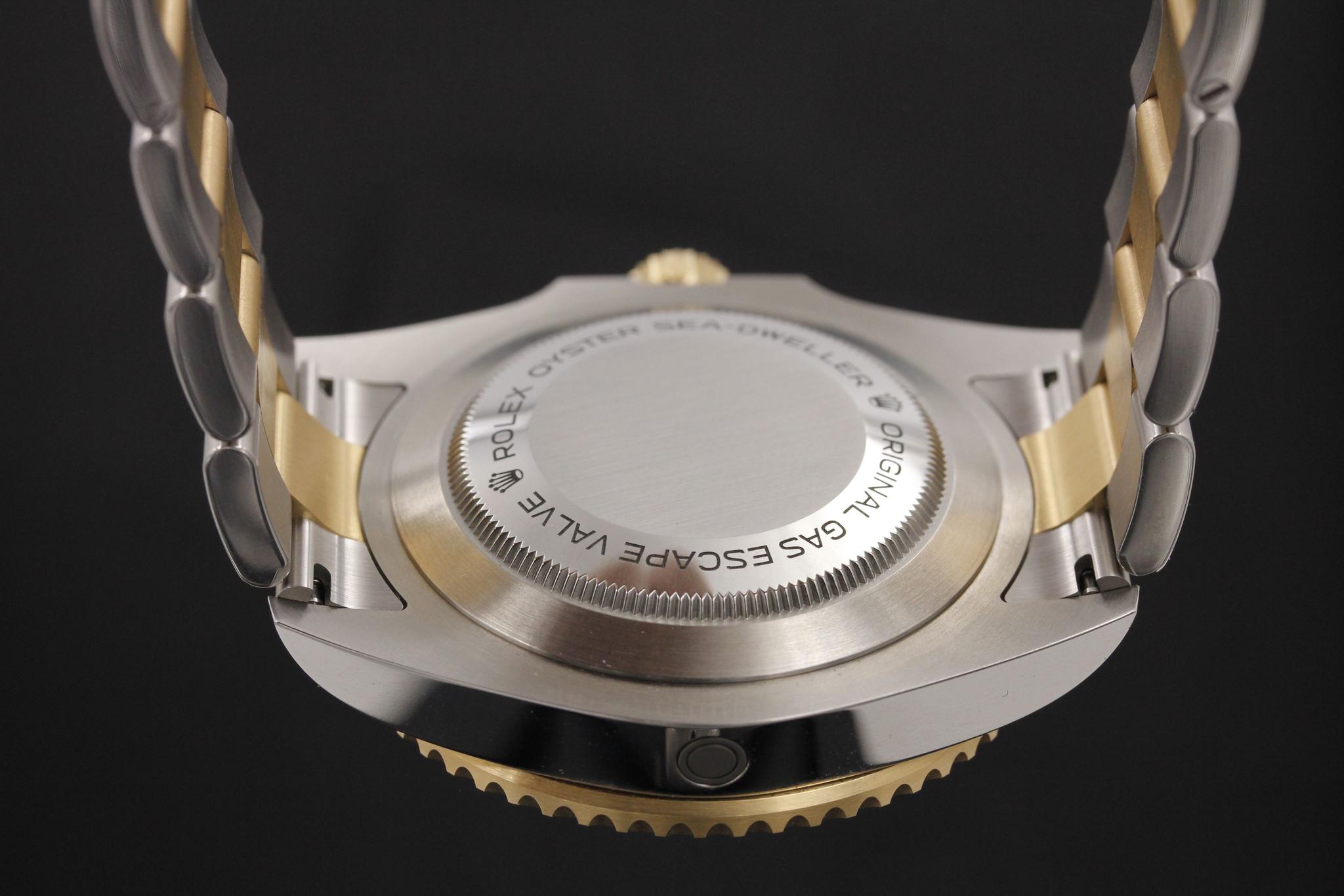 Watch Image 7