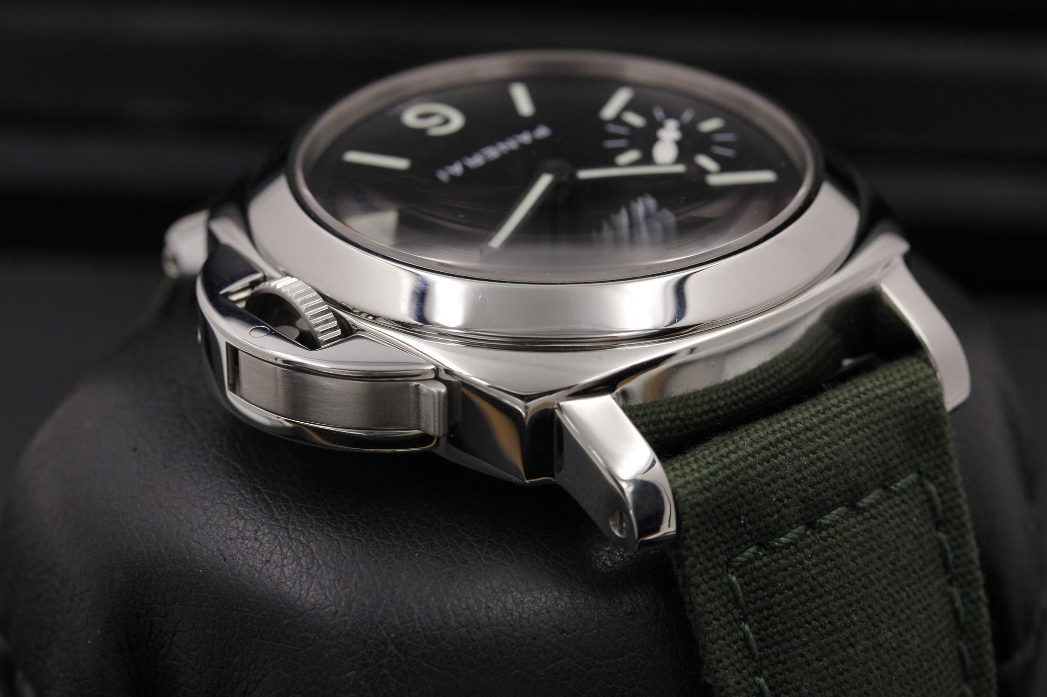 Watch Image 4
