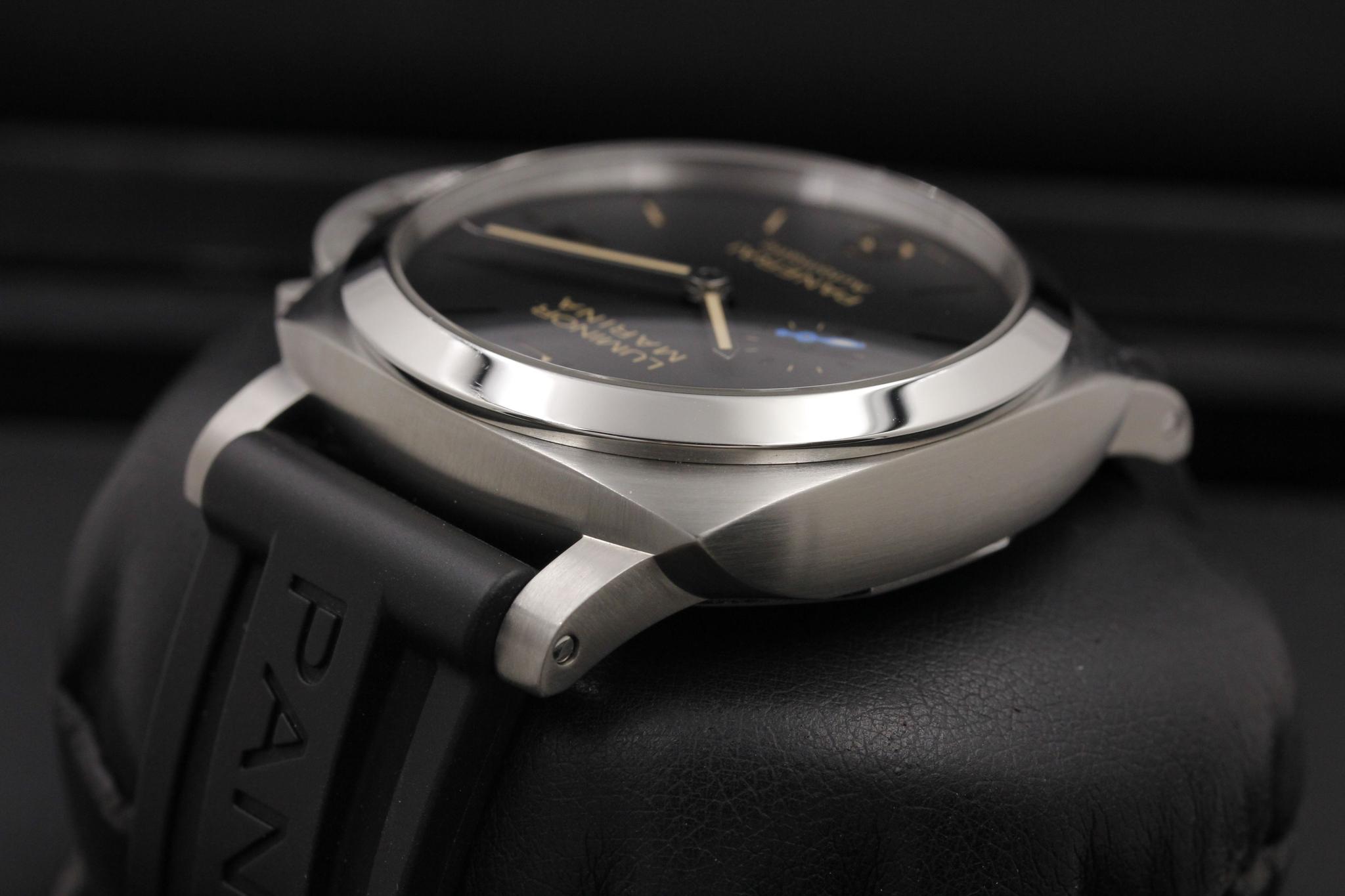 Watch Image 5