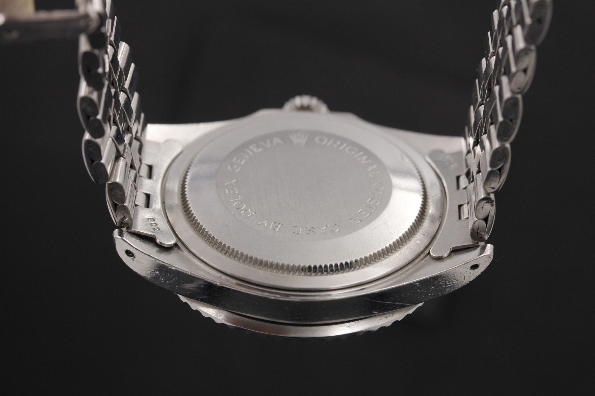Watch Image 7