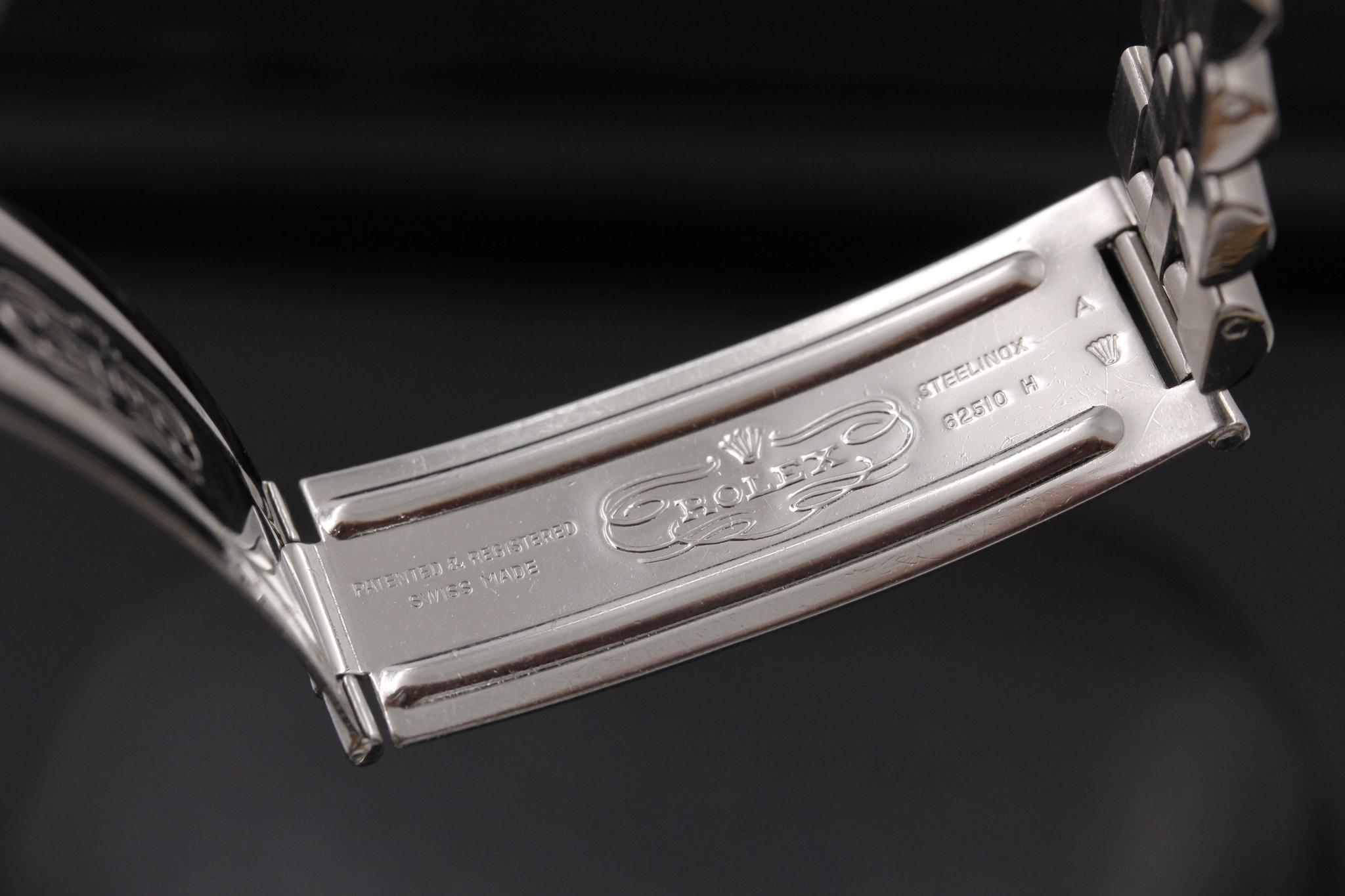 Watch Image 9