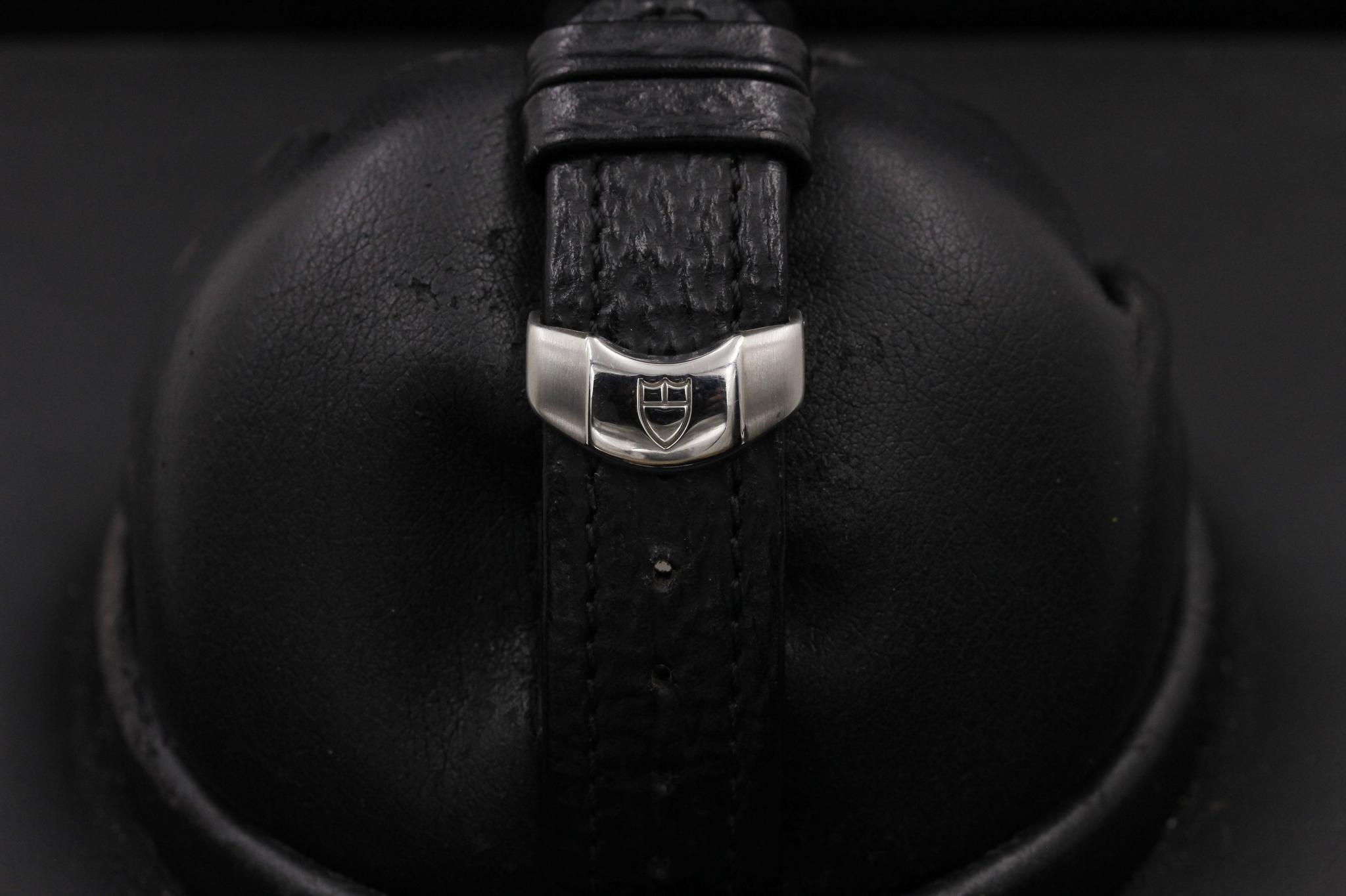 Watch Image 8