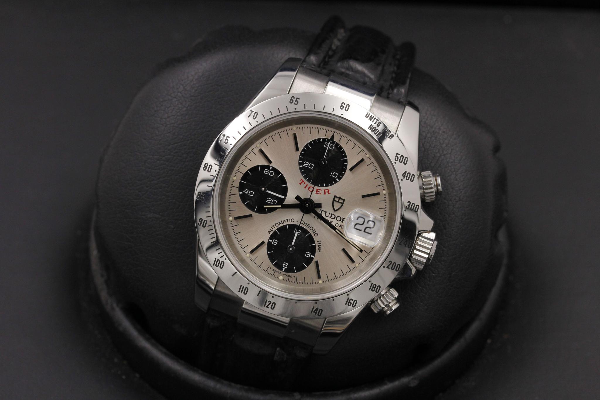 Watch Image 9