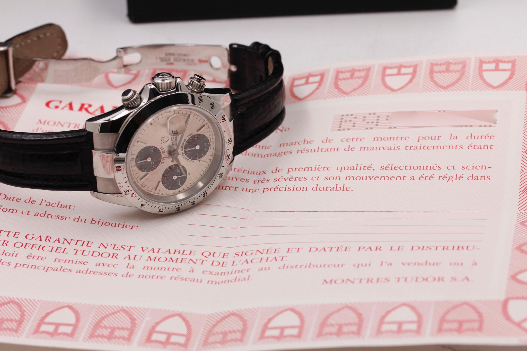 Watch Image 11