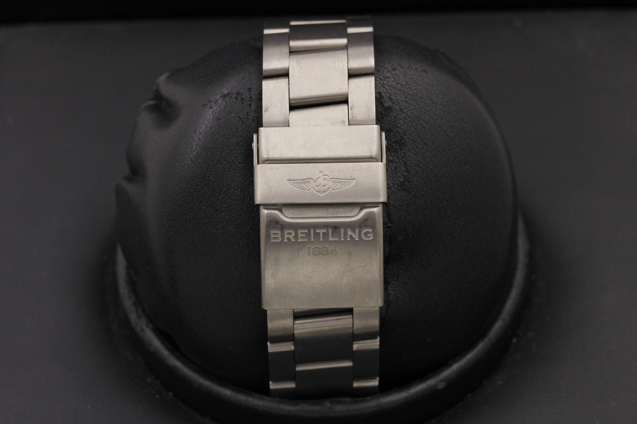 Watch Image 8