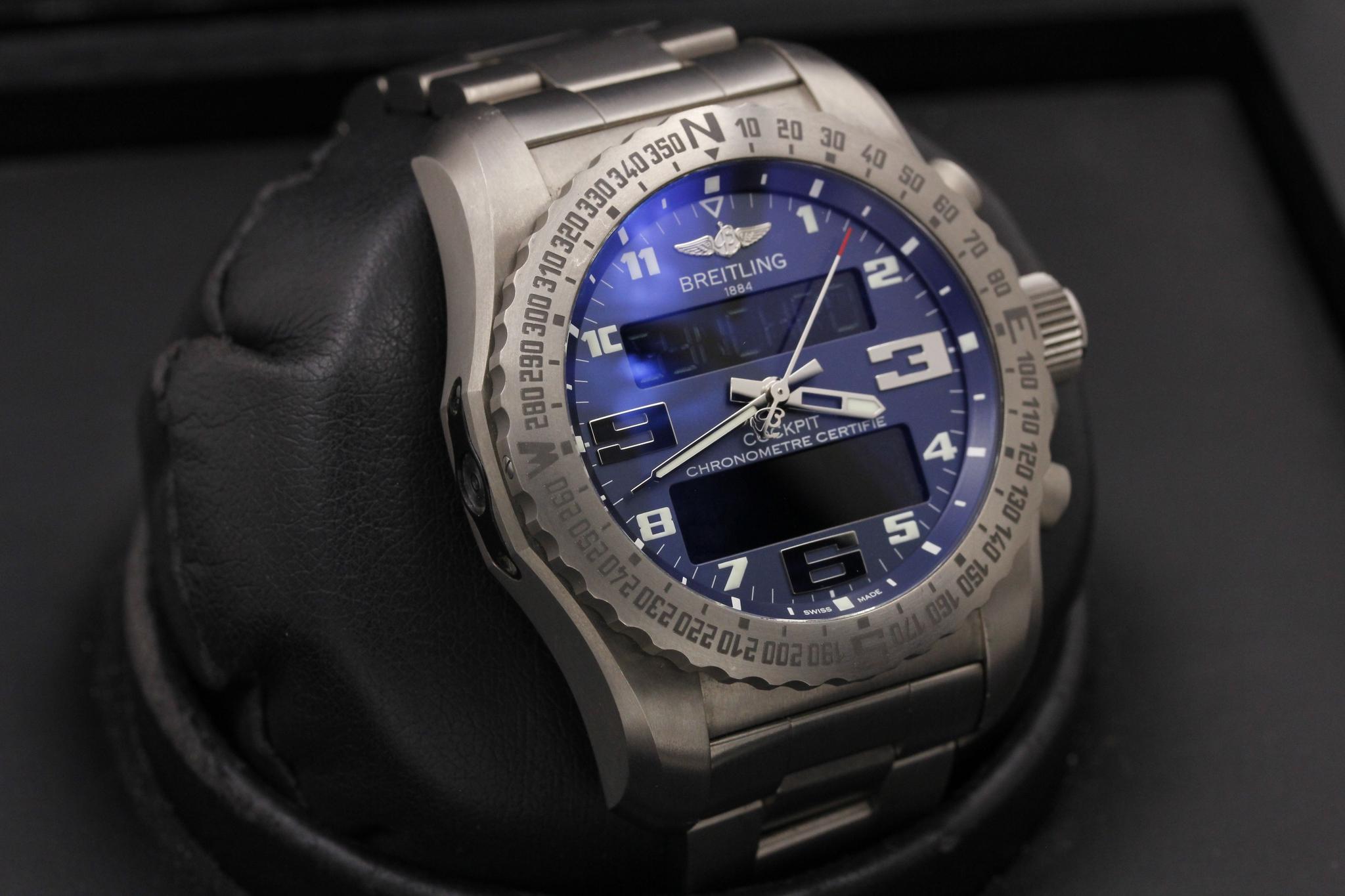 Watch Image 10