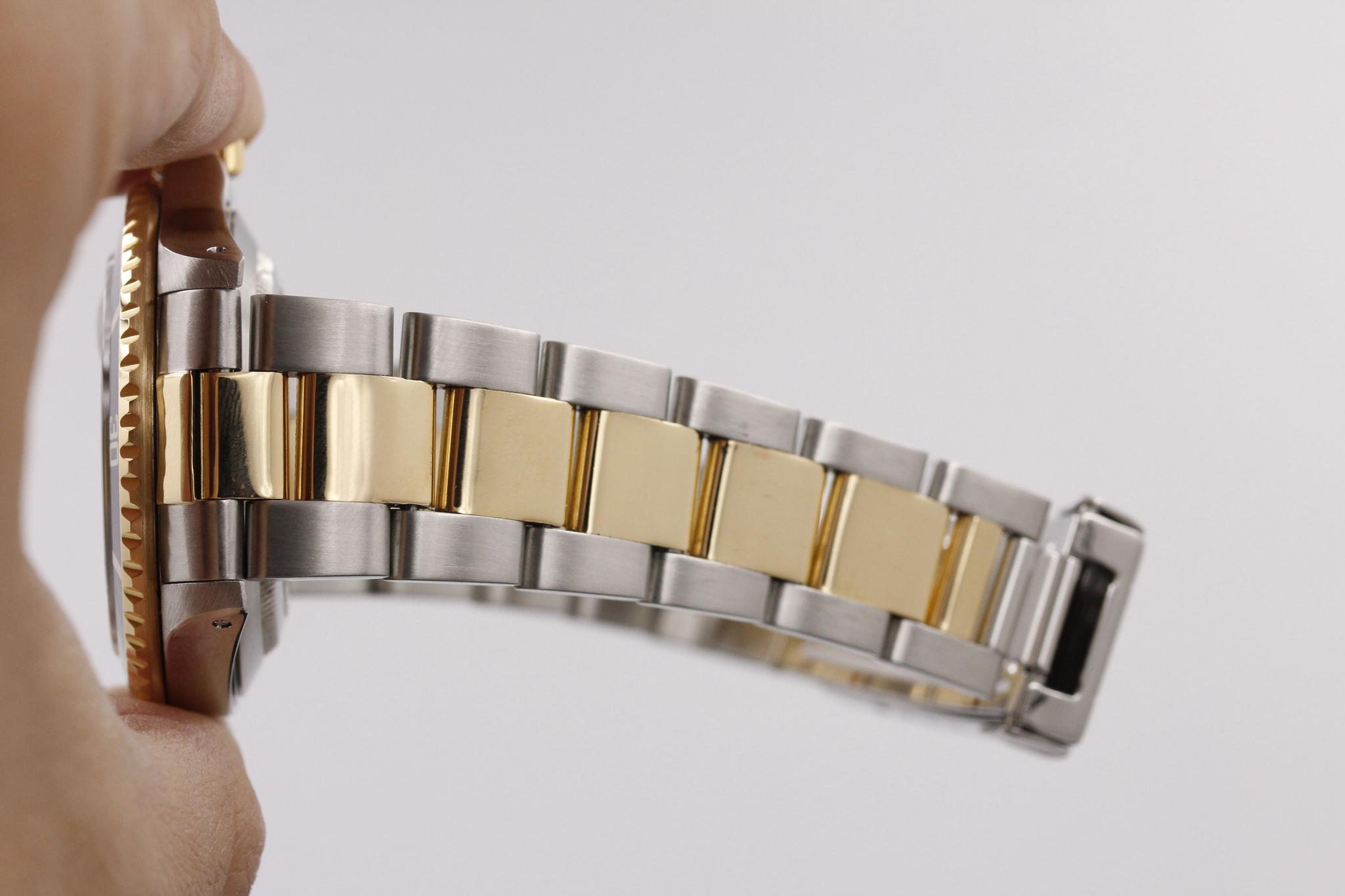 Watch Image 9