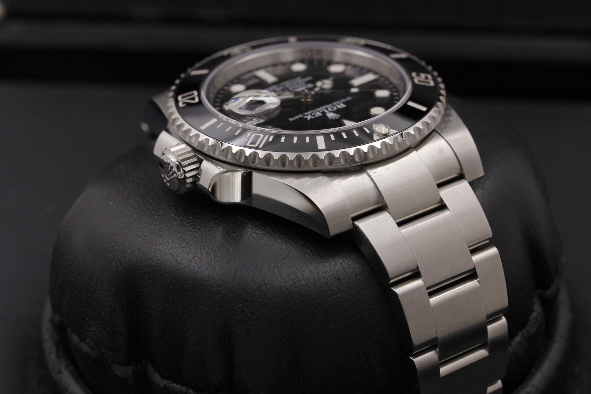Watch Image 4