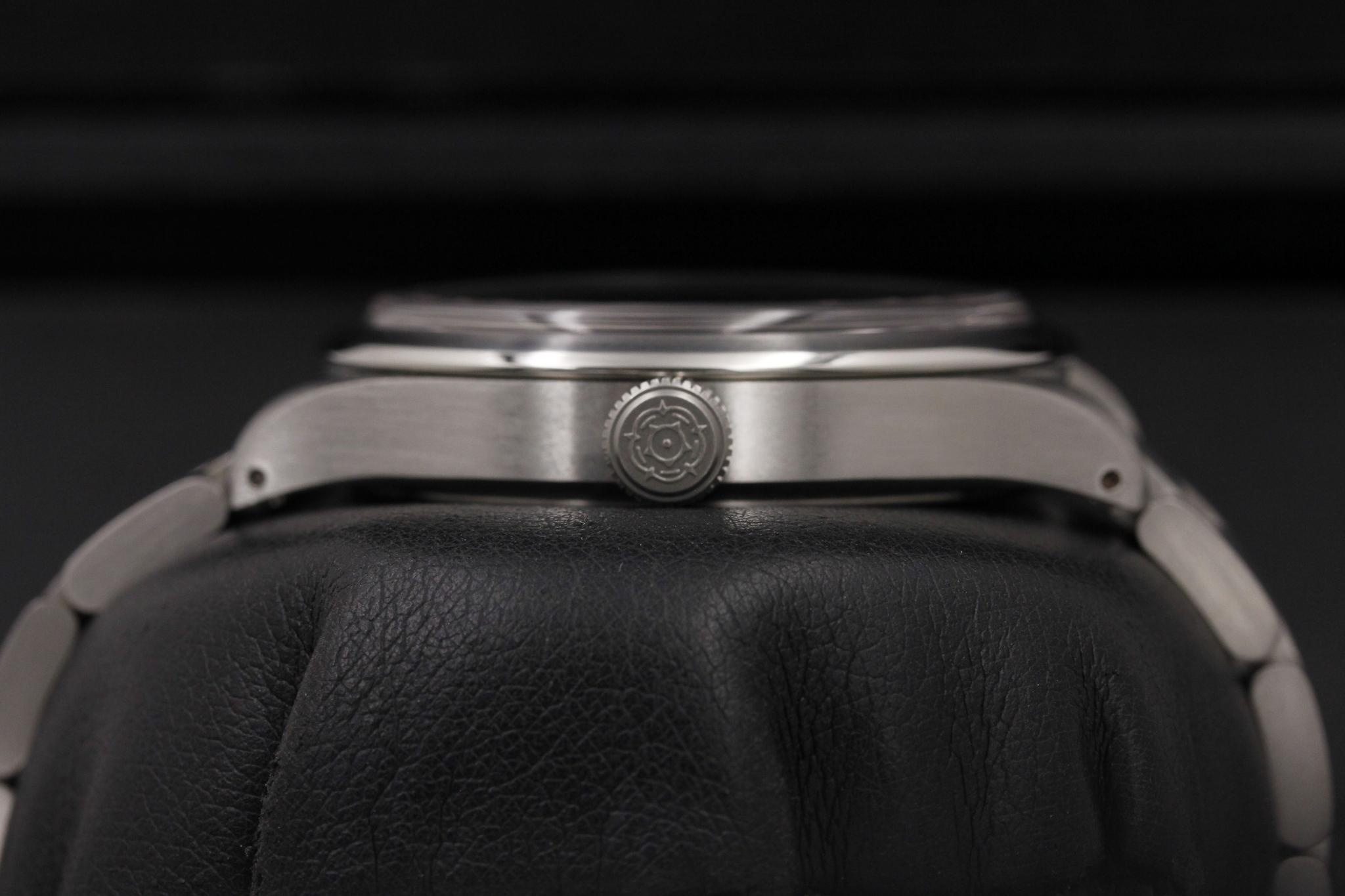 Watch Image 3