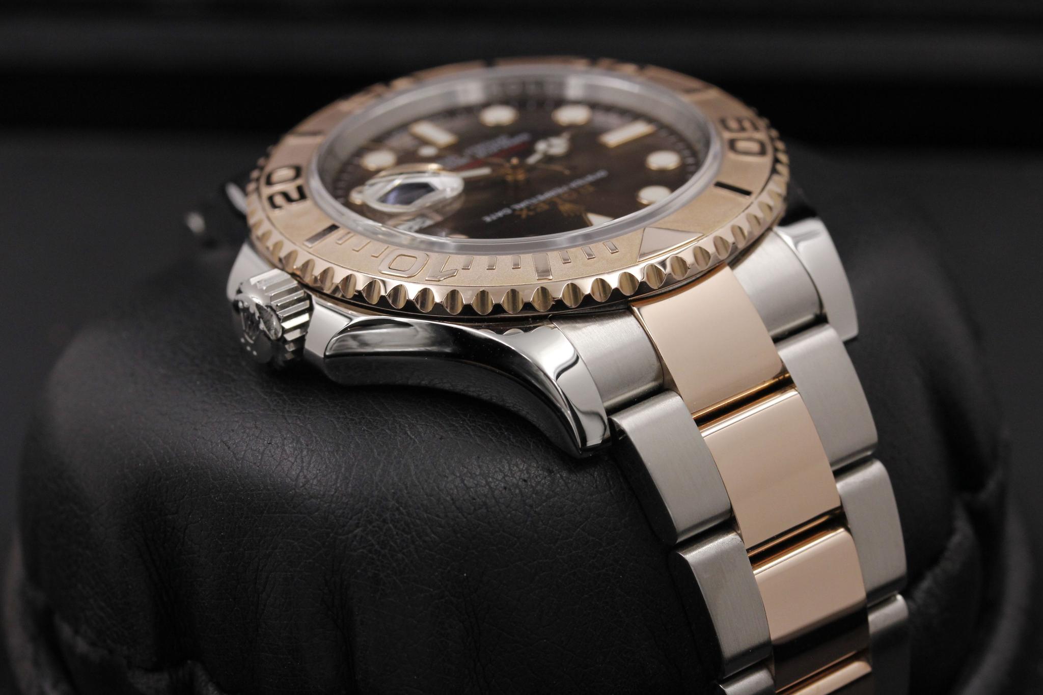 Watch Image 4