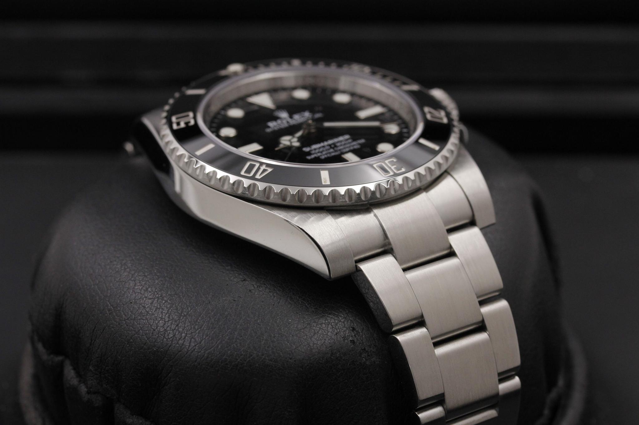 Watch Image 6
