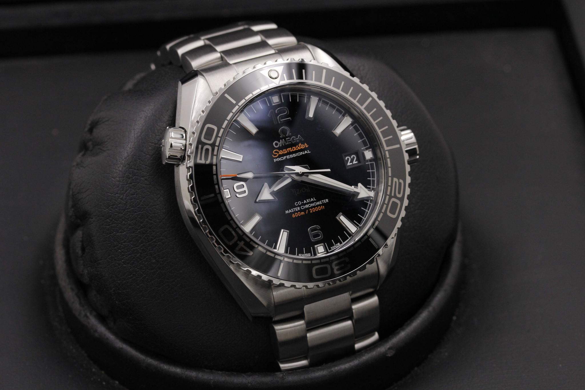 Watch Image 10