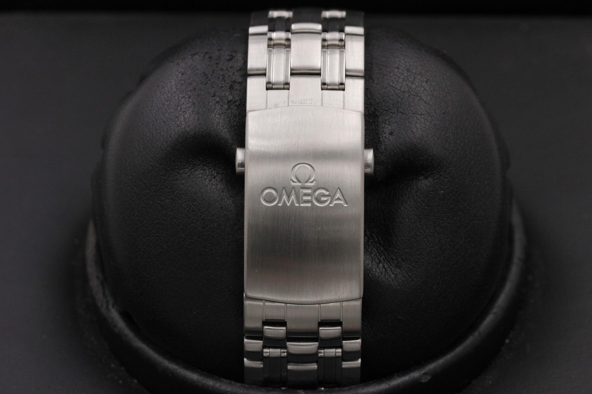 Watch Image 8
