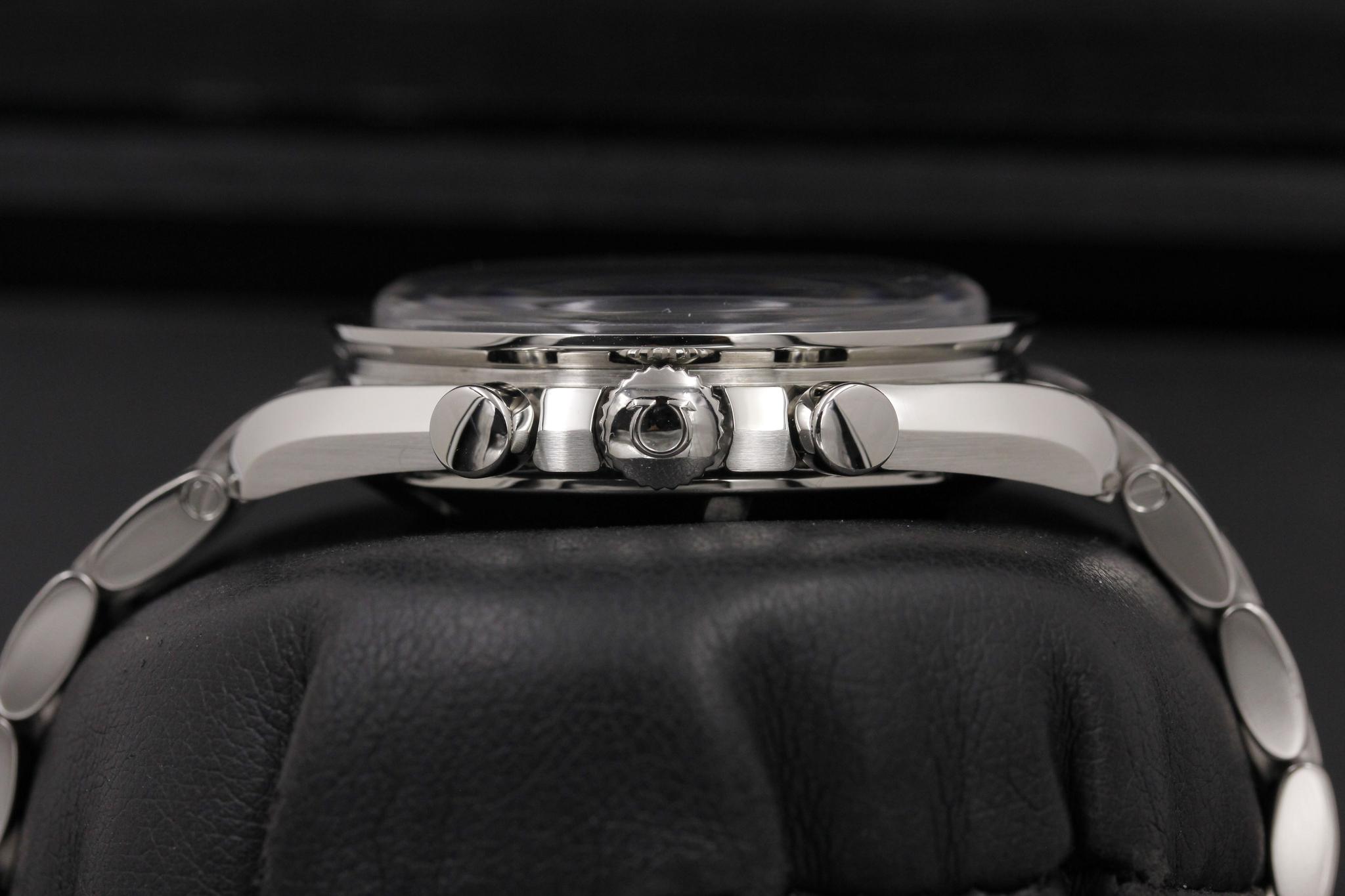 Watch Image 3