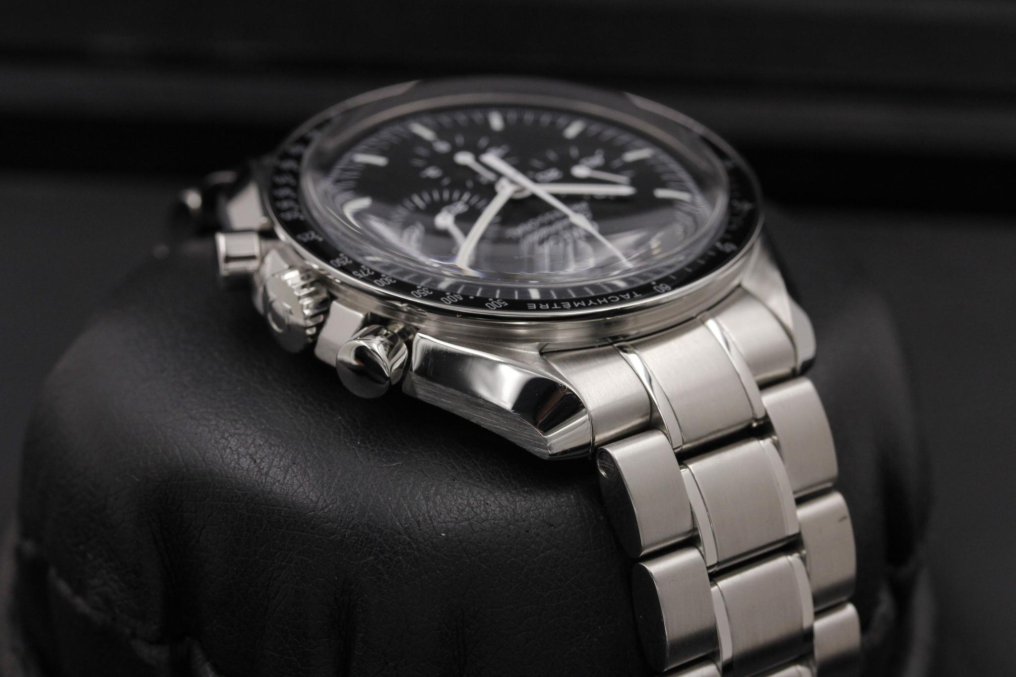 Watch Image 4