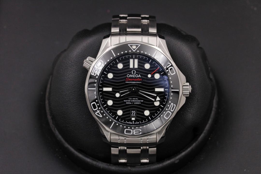 Omega Seamaster 300m 210.30.42.20.01.001