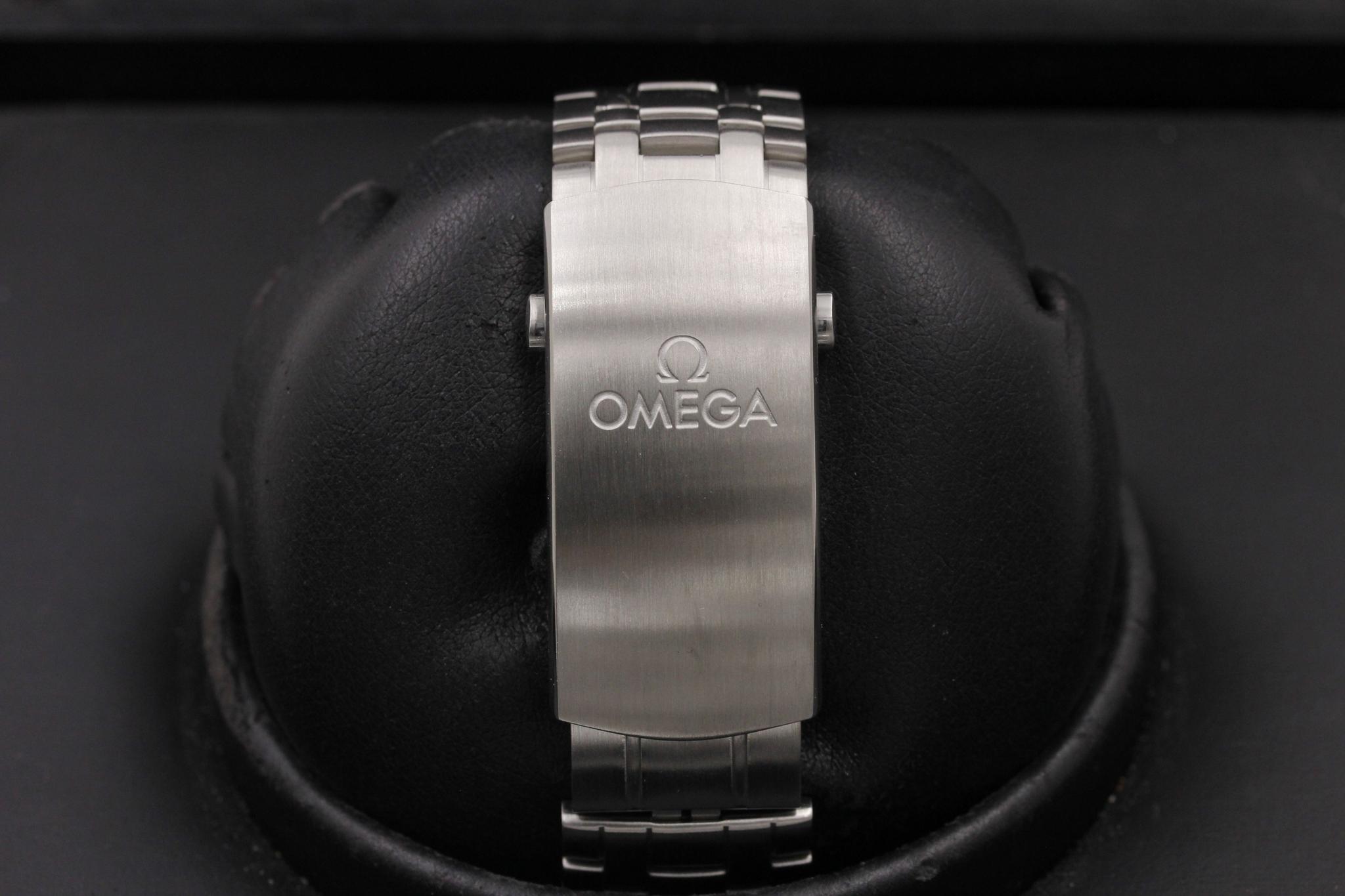 Watch Image 8