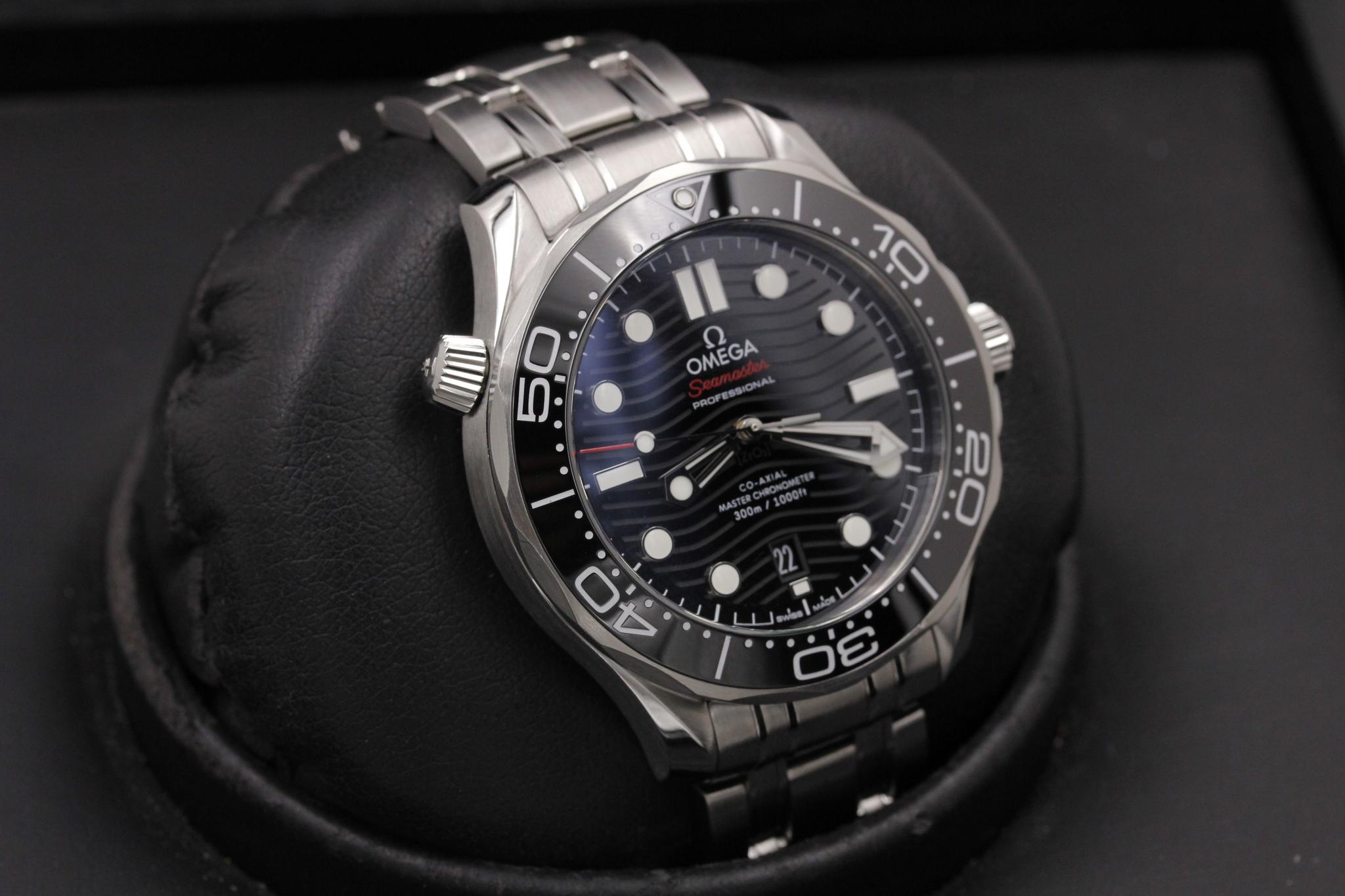 Watch Image 10