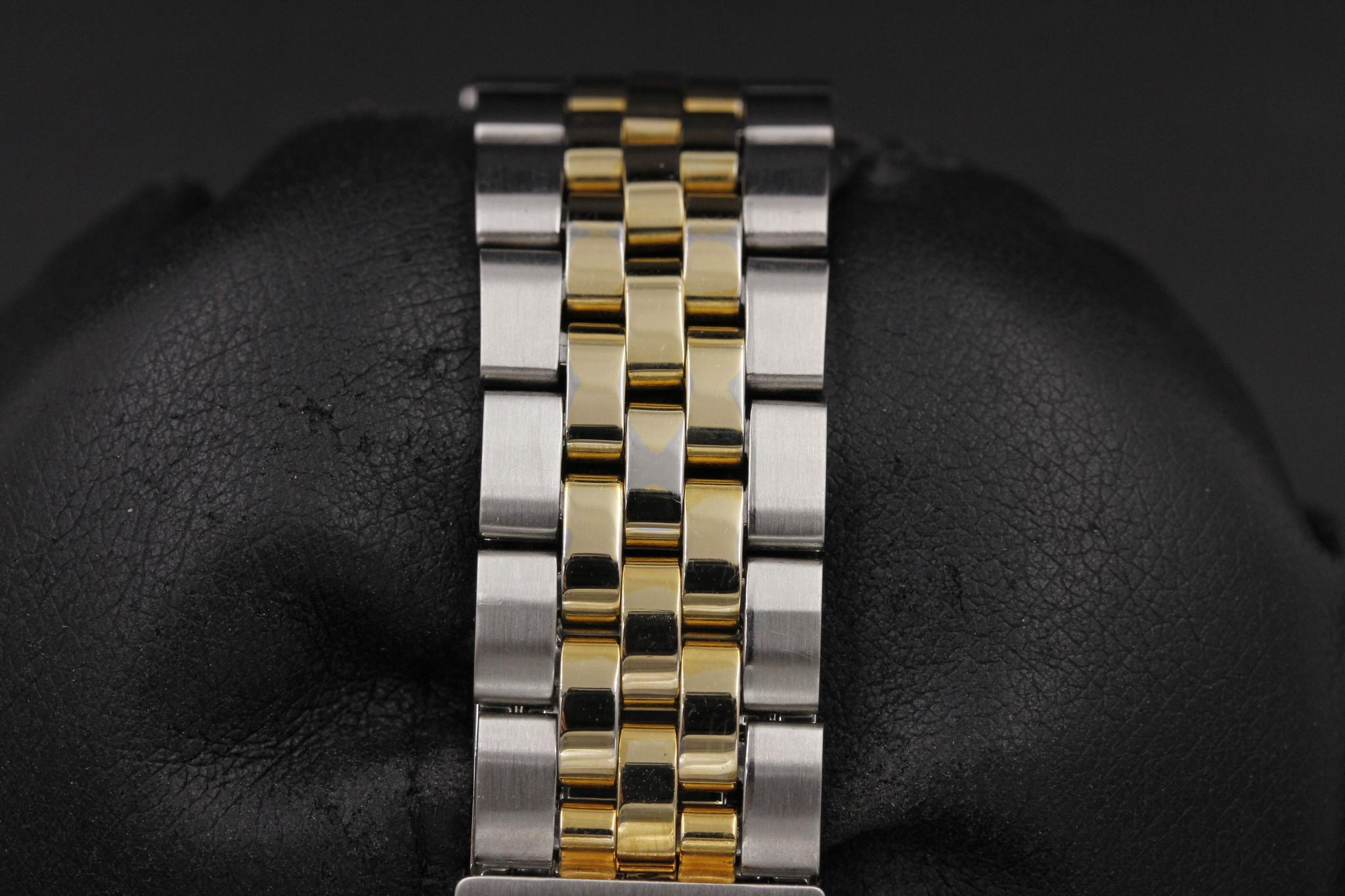 Watch Image 10
